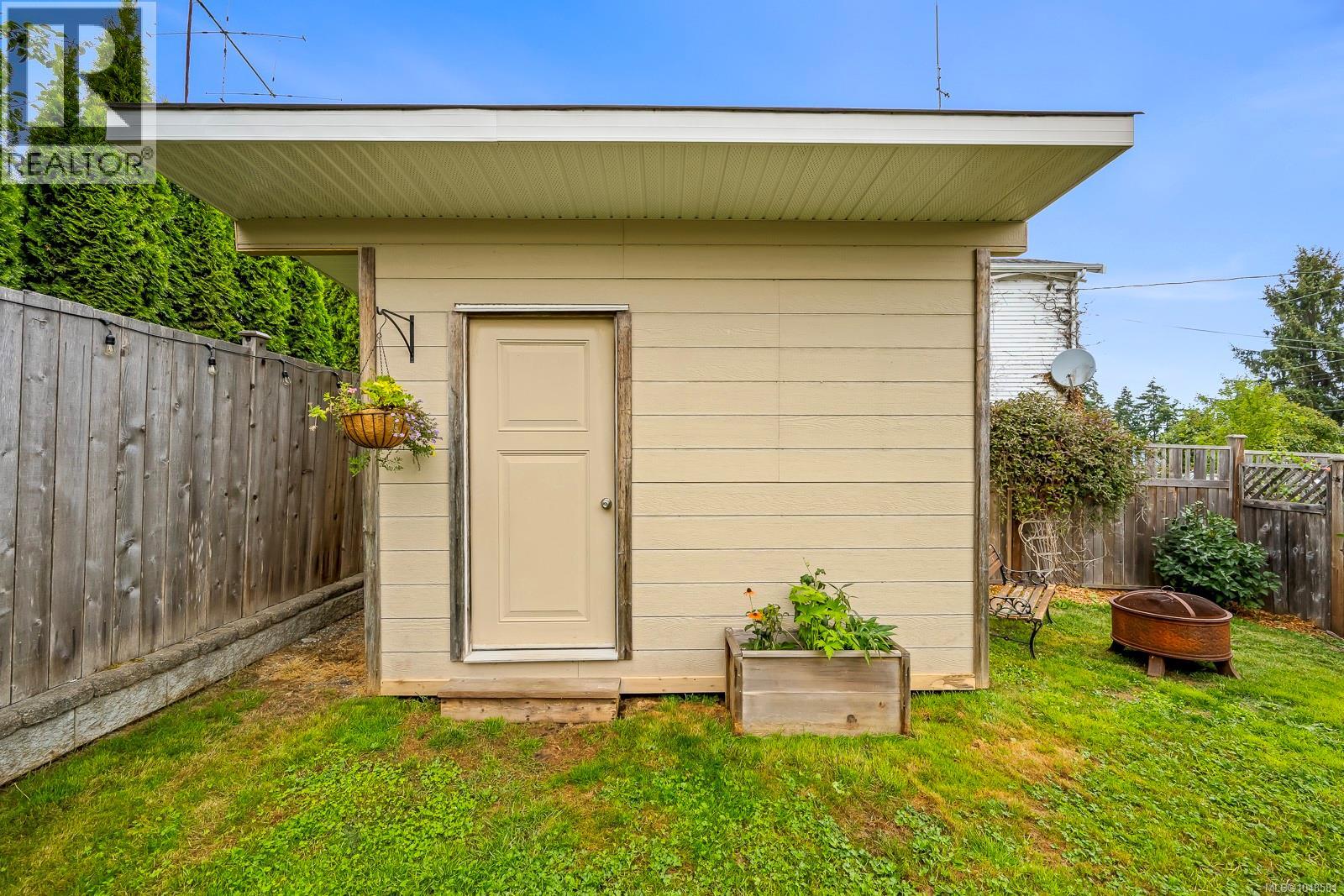 3868 Royston Rd Property Photo 59