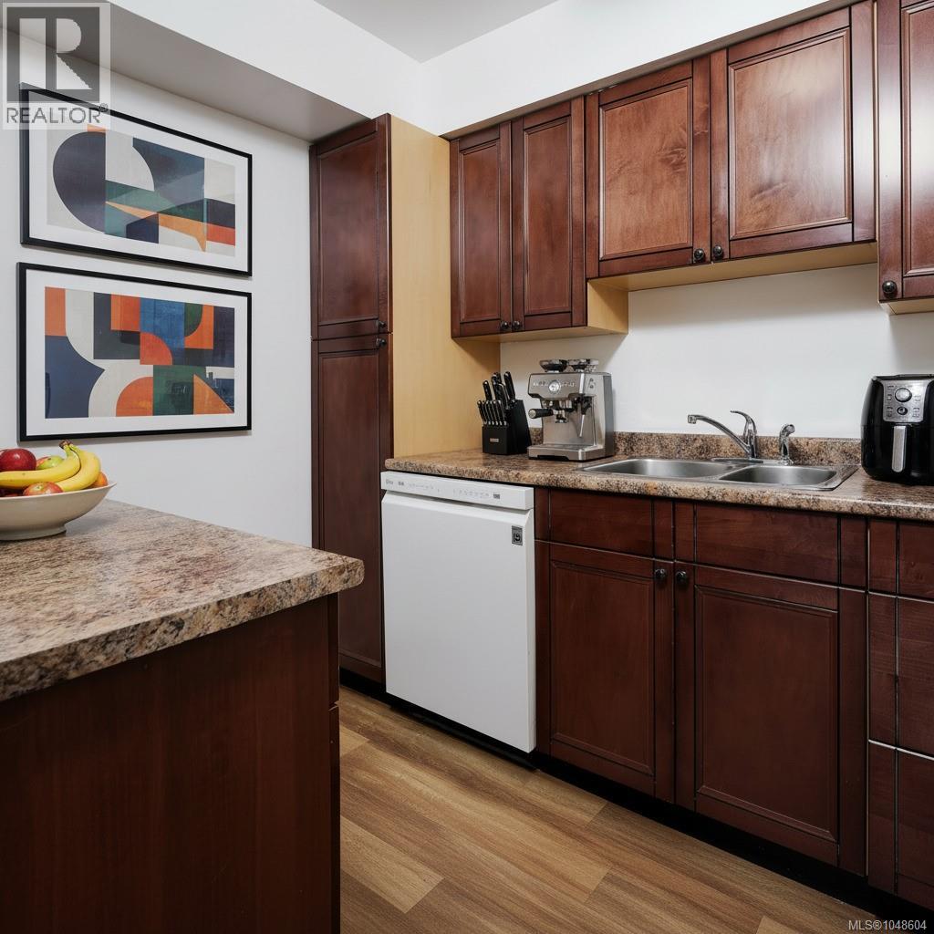 4 740 Wilson St Property Photo 11
