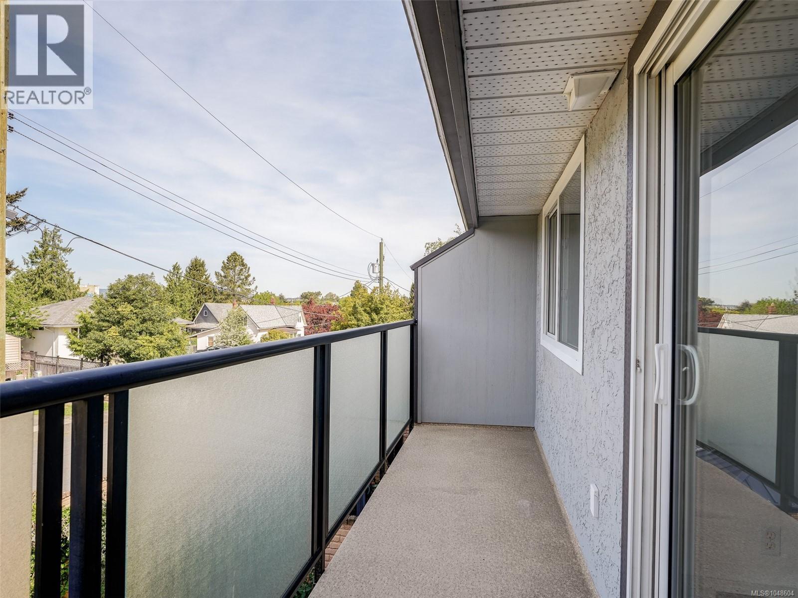 4 740 Wilson St Property Photo 27