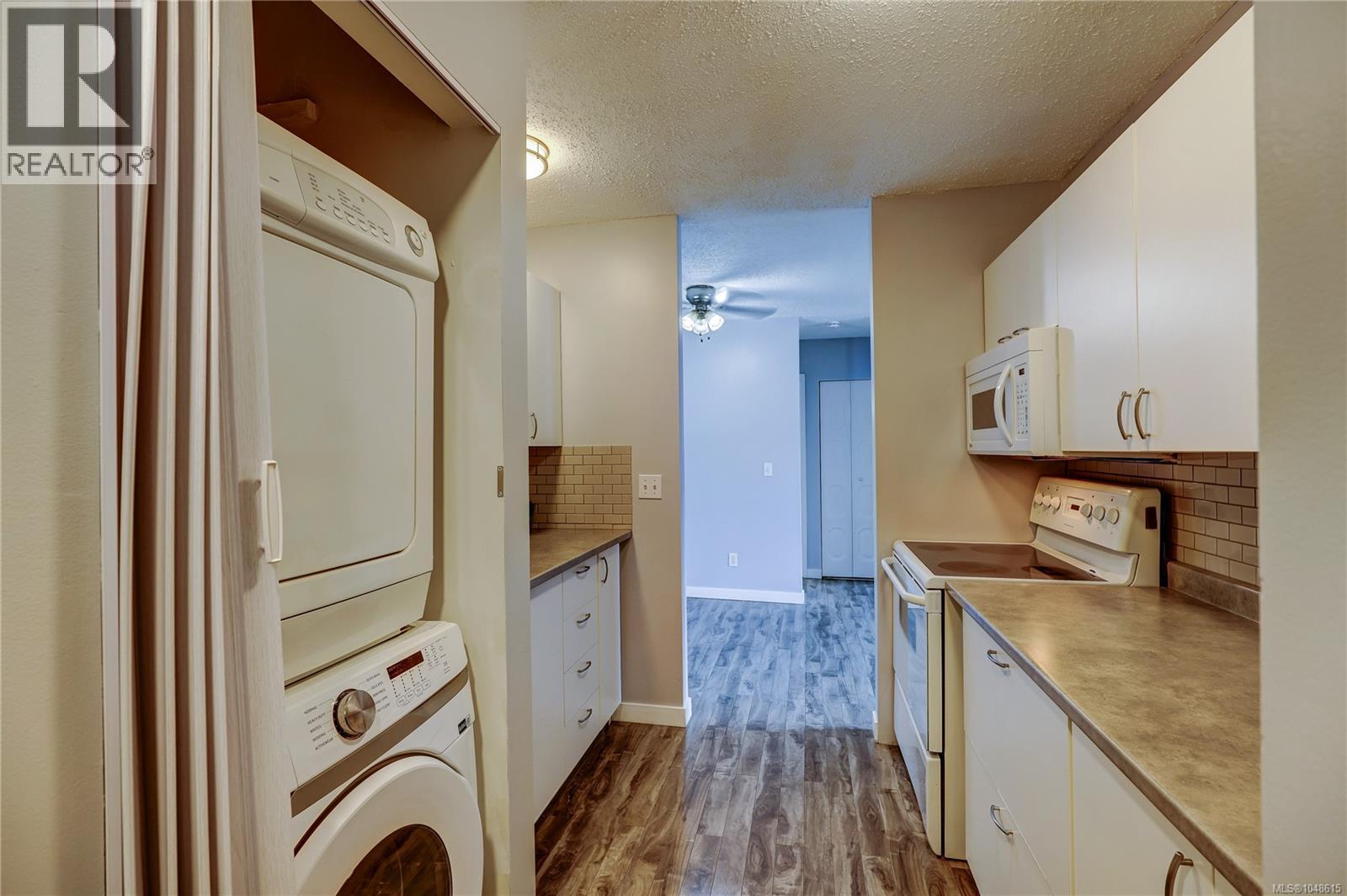 40 25 Pryde Ave Property Photo 9