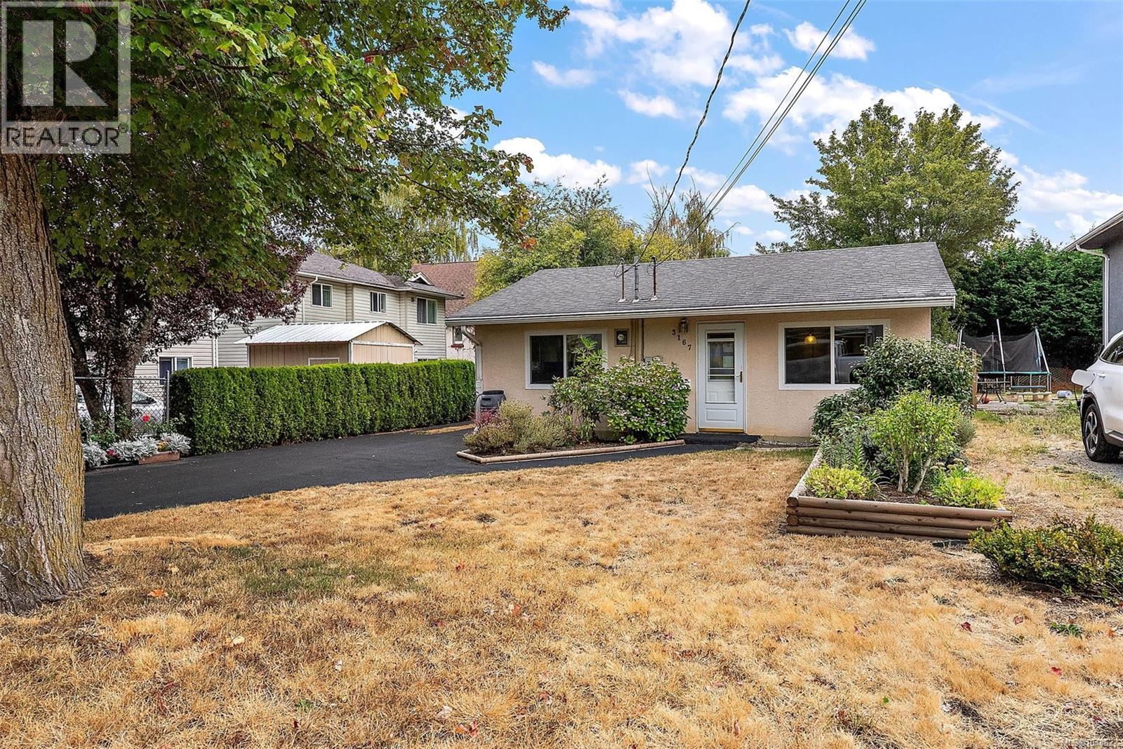 3167 Irma St Property Photo 2