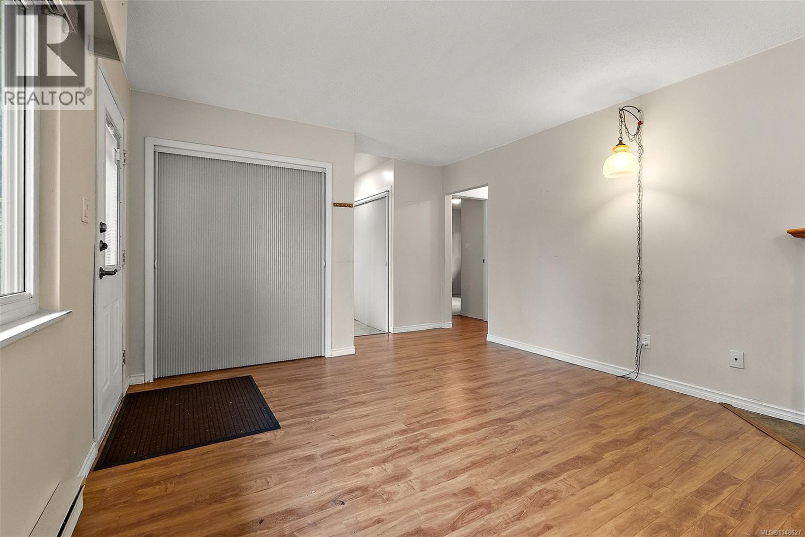 3167 Irma St Property Photo 5