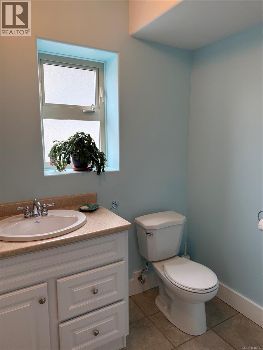 526 Douglas Pl Property Photo 37