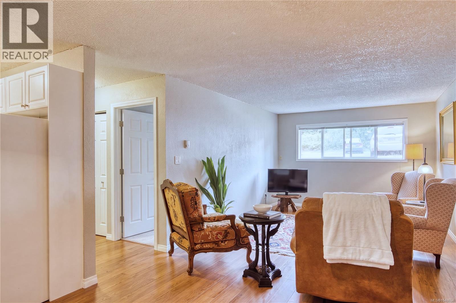 110 218 Bayview Ave Property Photo 15