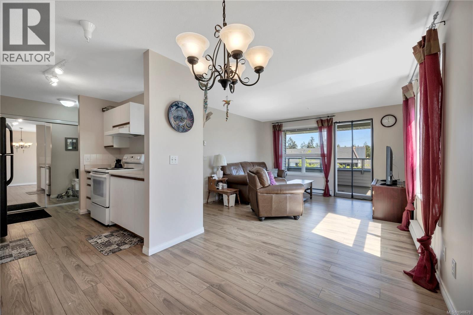 302 1631 Dufferin Cres Property Photo 11