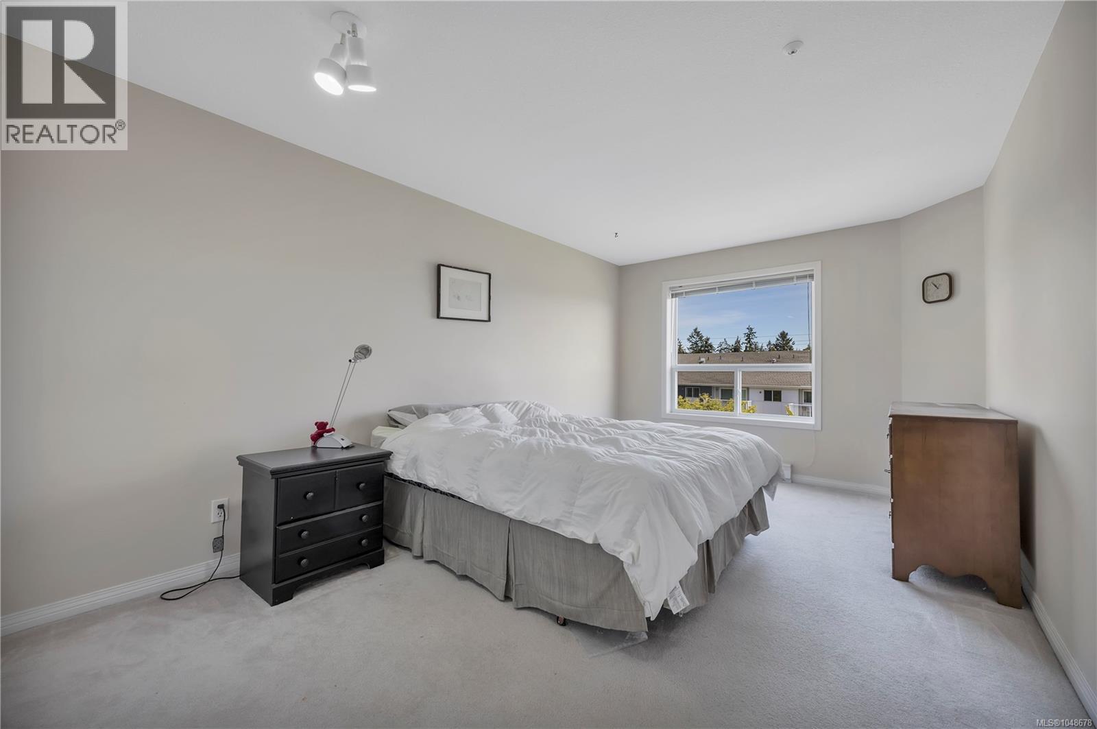 302 1631 Dufferin Cres Property Photo 12