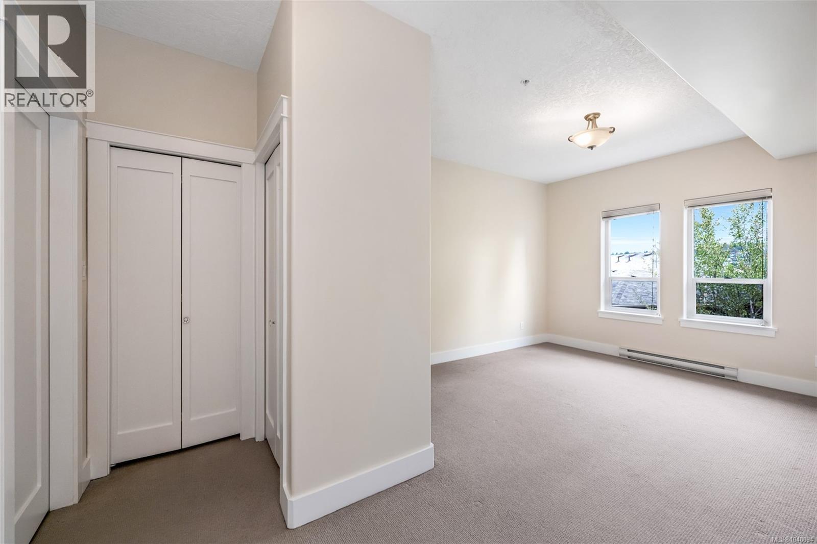 207 3915 Carey Rd Property Photo 26