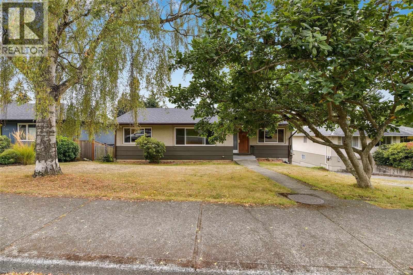 1277 Revercomb Pl Property Photo 1