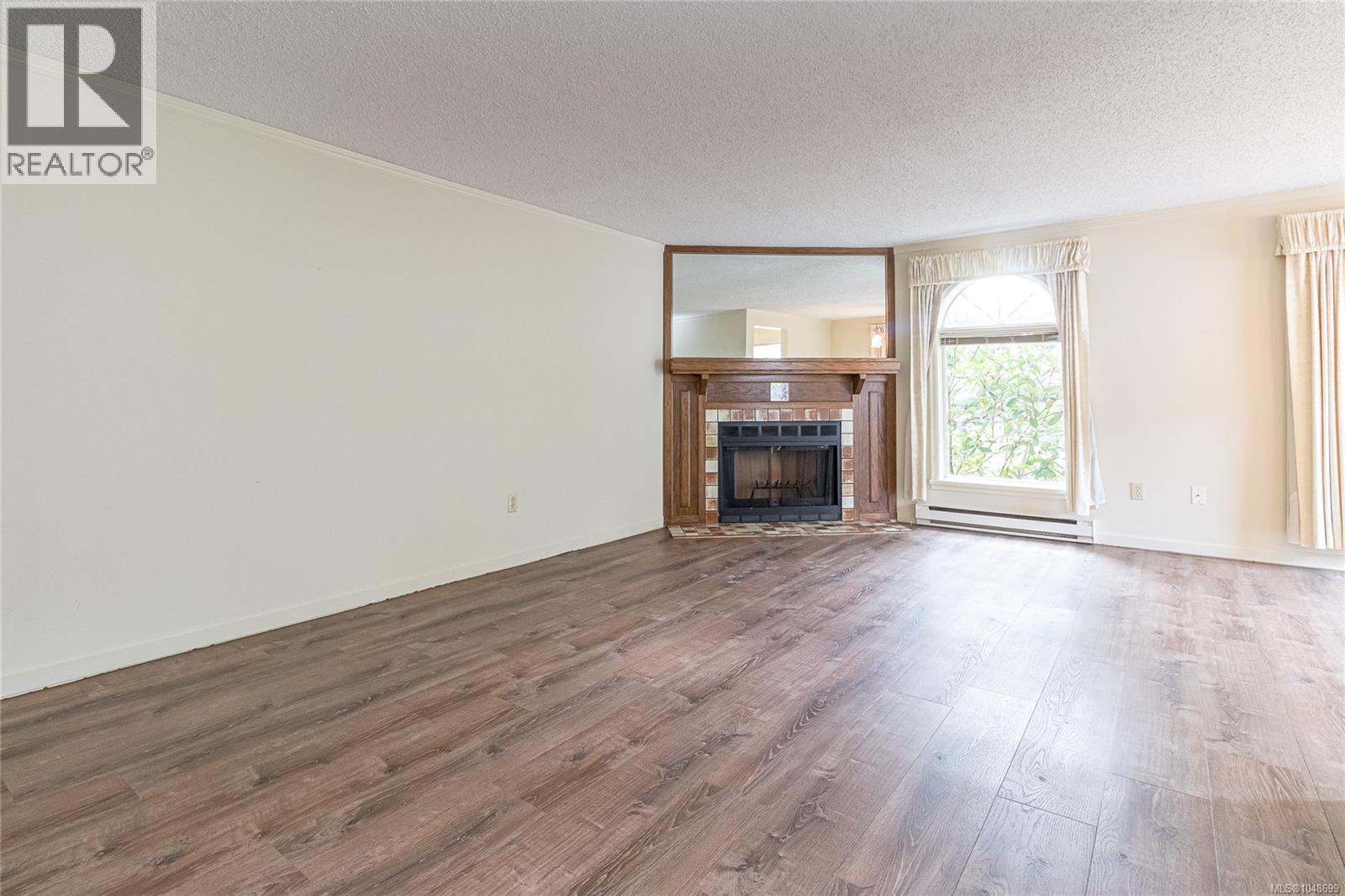 303 720 Vancouver St Property Photo 5