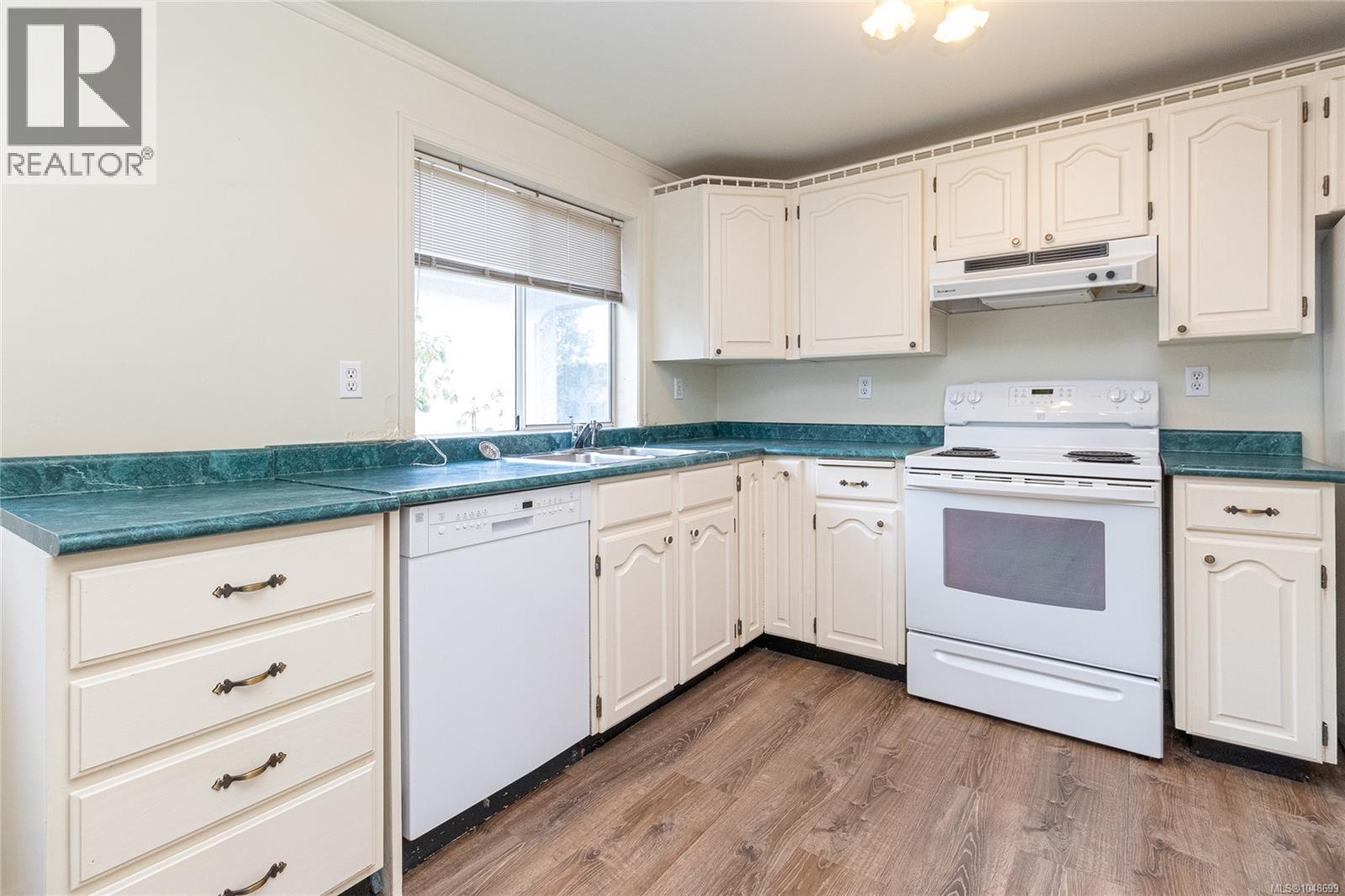 303 720 Vancouver St Property Photo 10