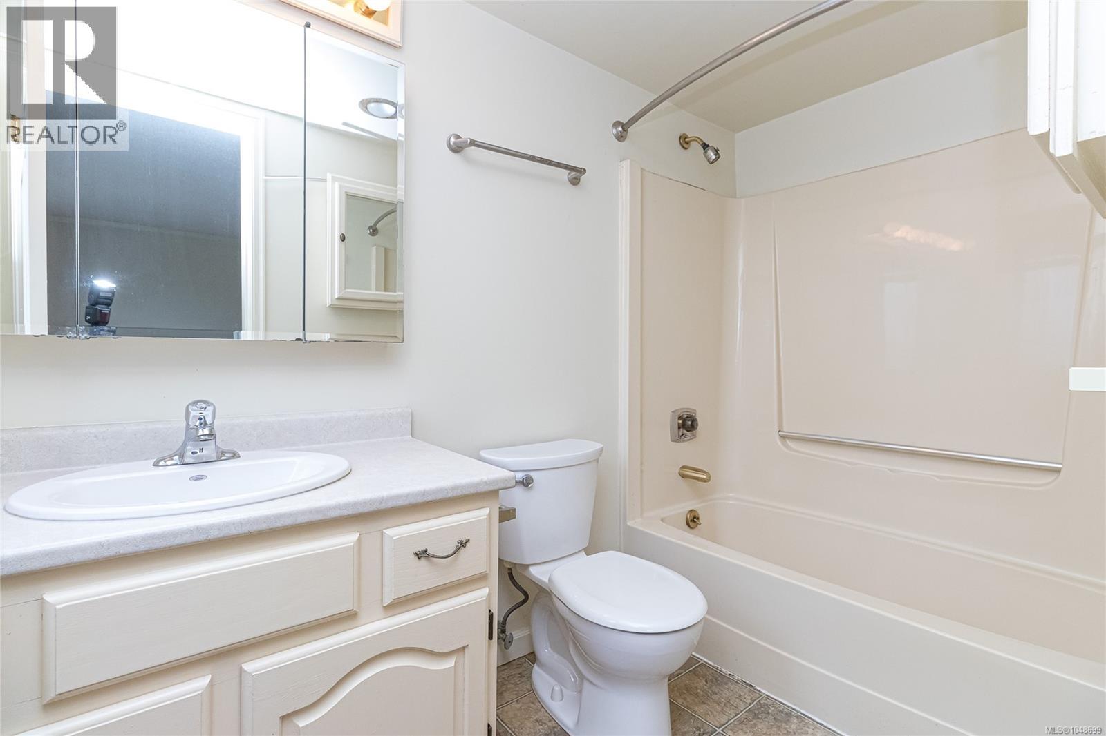 303 720 Vancouver St Property Photo 17