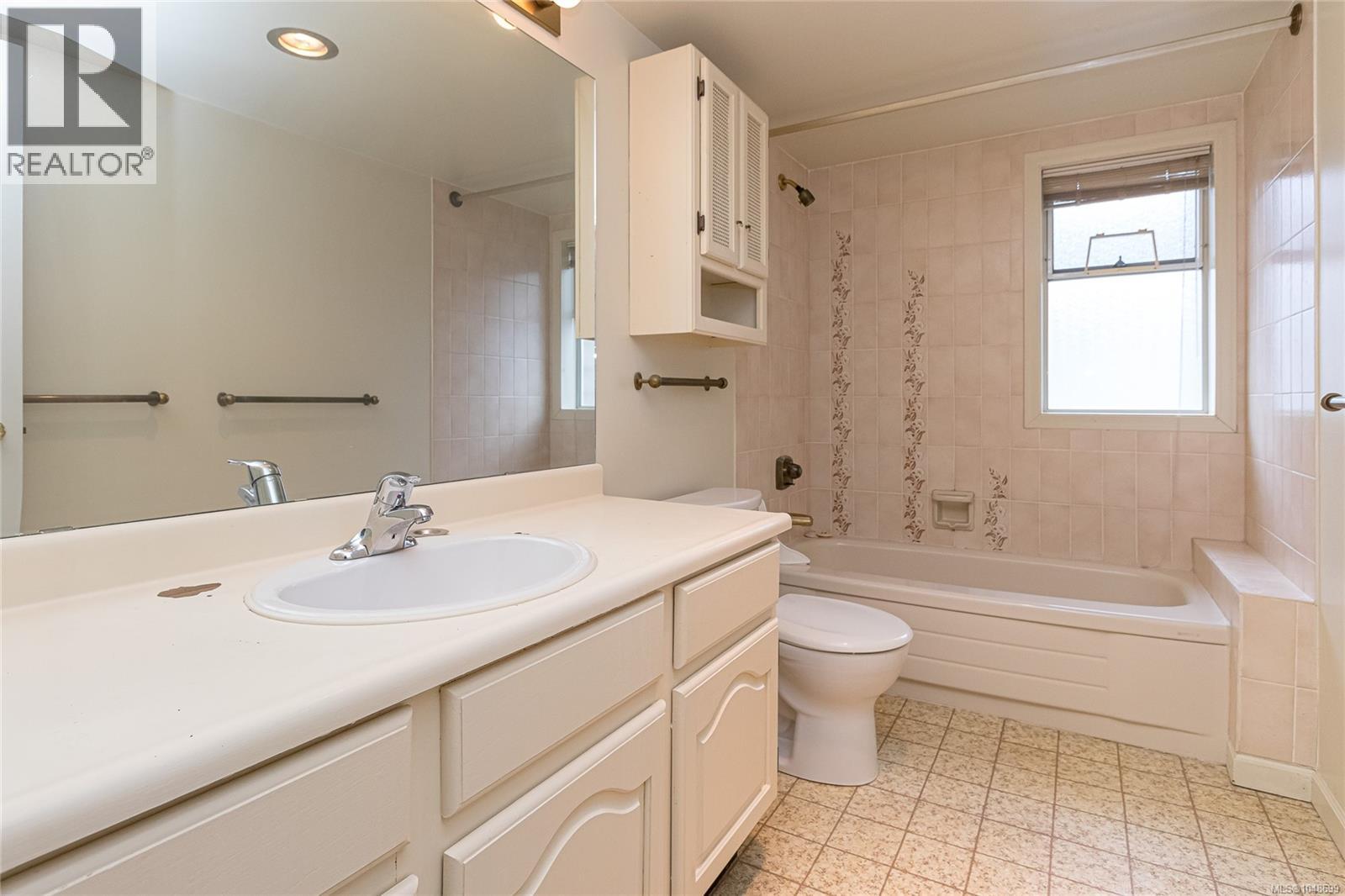303 720 Vancouver St Property Photo 19
