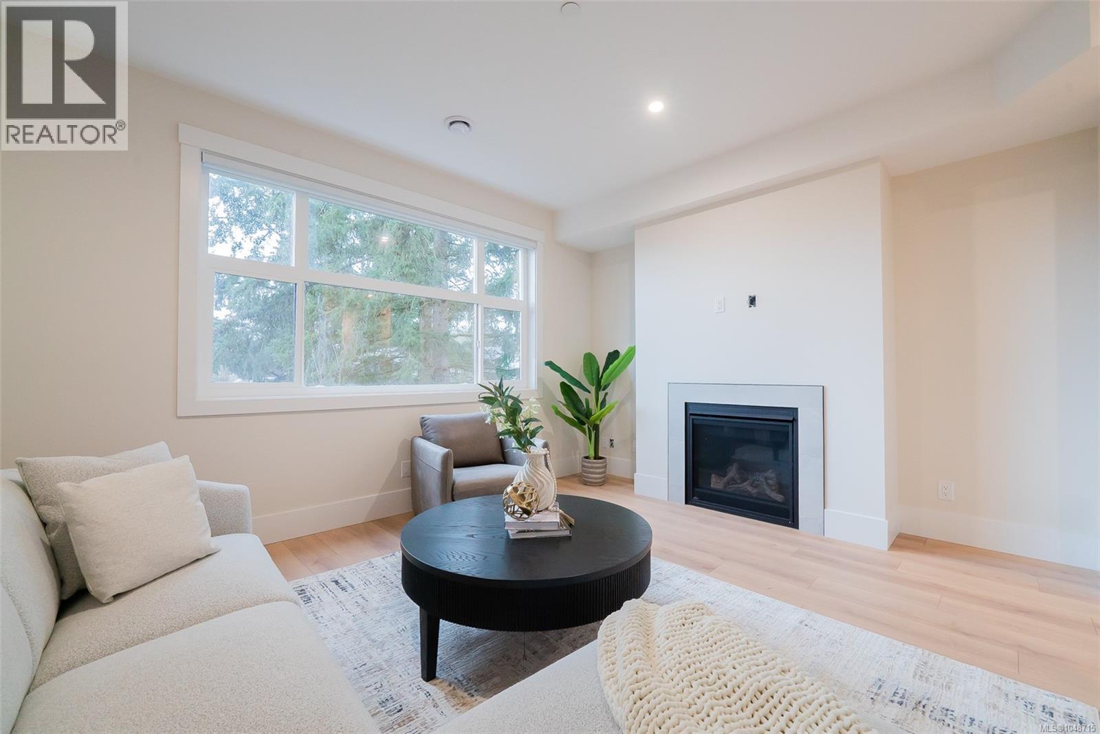 109 1615 Northfield Rd Property Photo 5