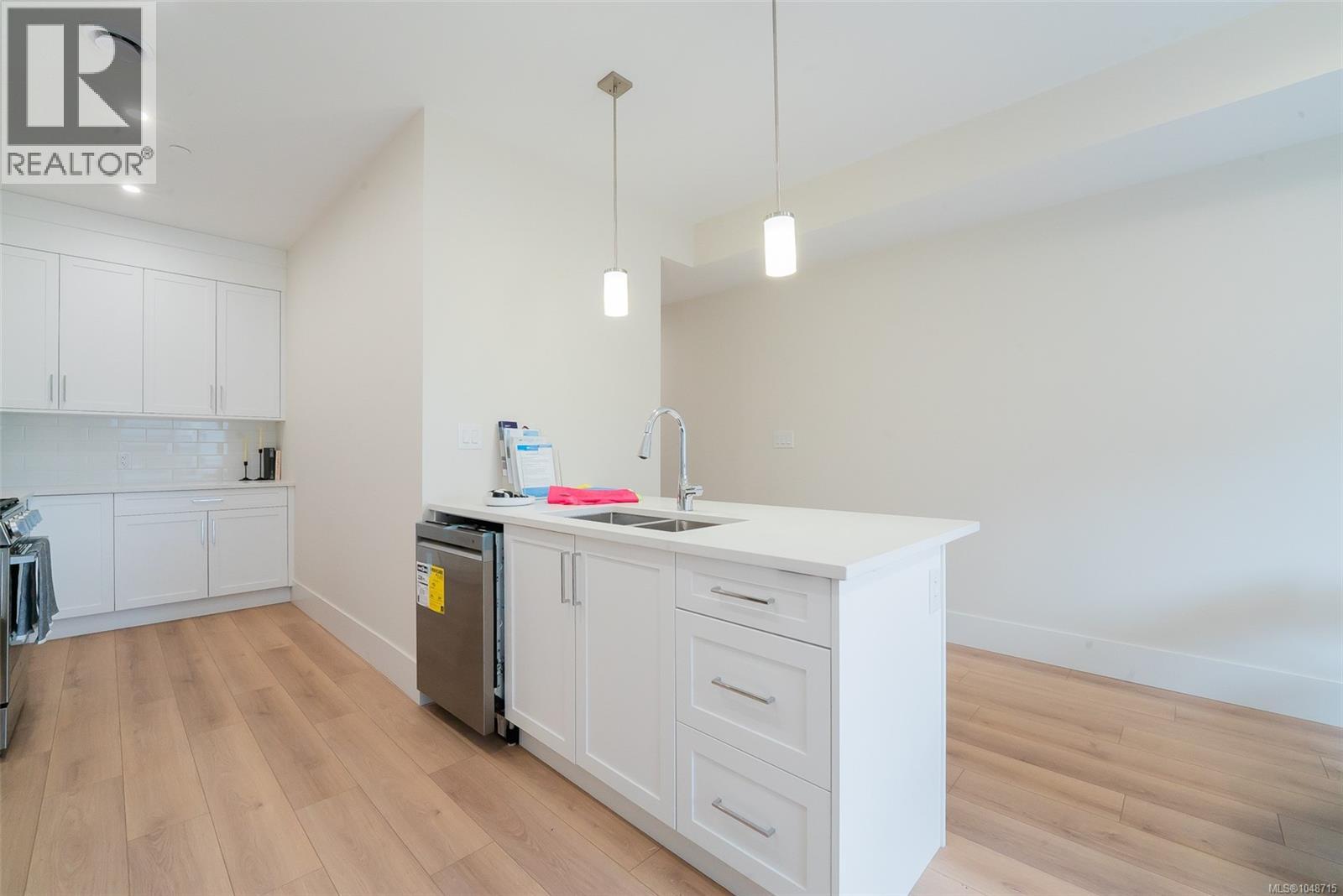 109 1615 Northfield Rd Property Photo 8