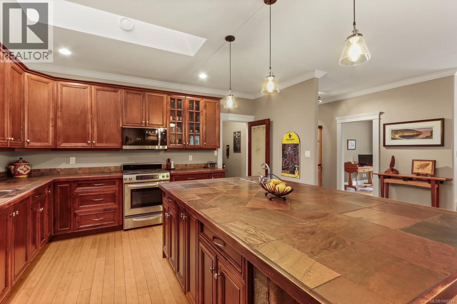 1090 Coldwater Rd Property Photo 10