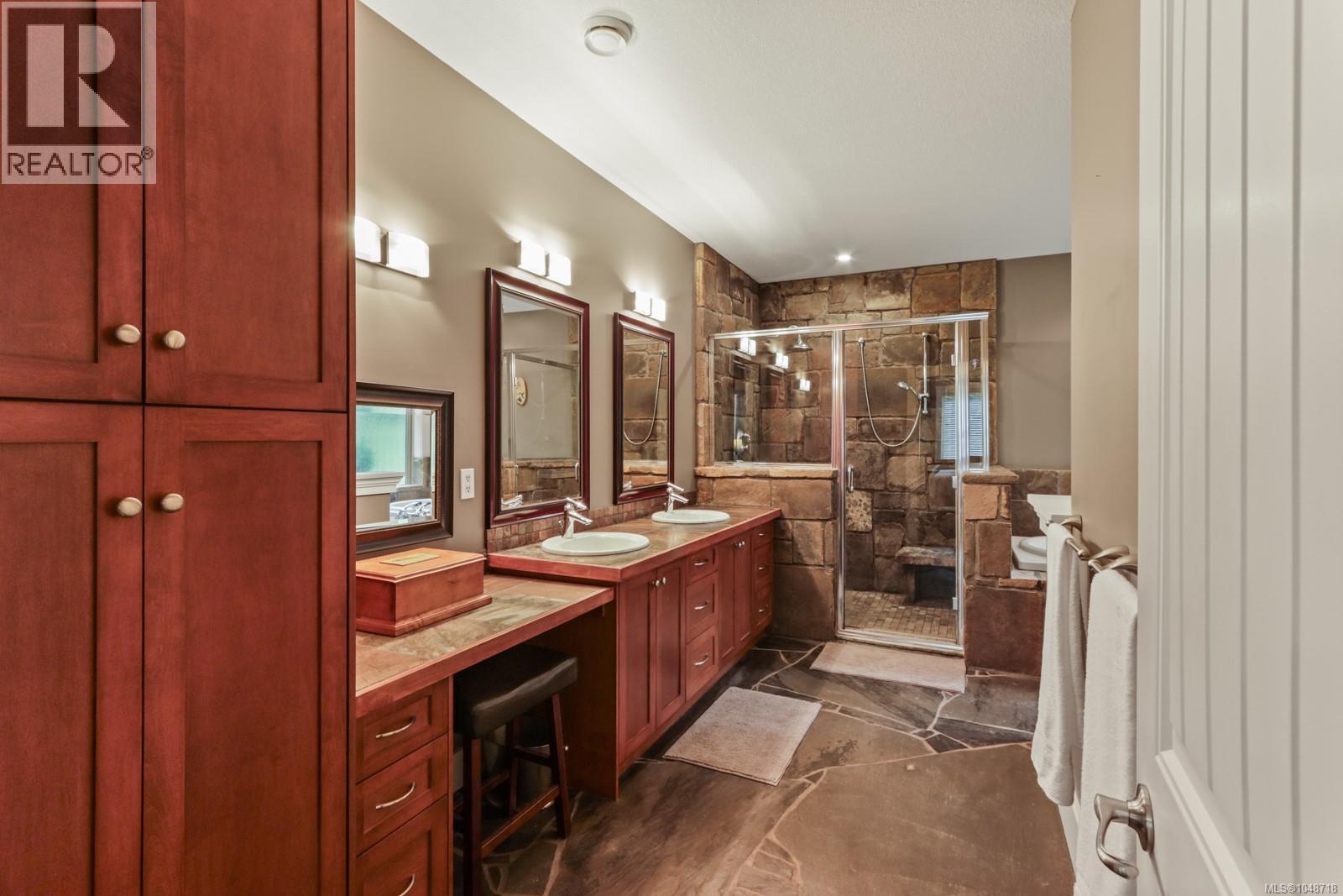1090 Coldwater Rd Property Photo 42