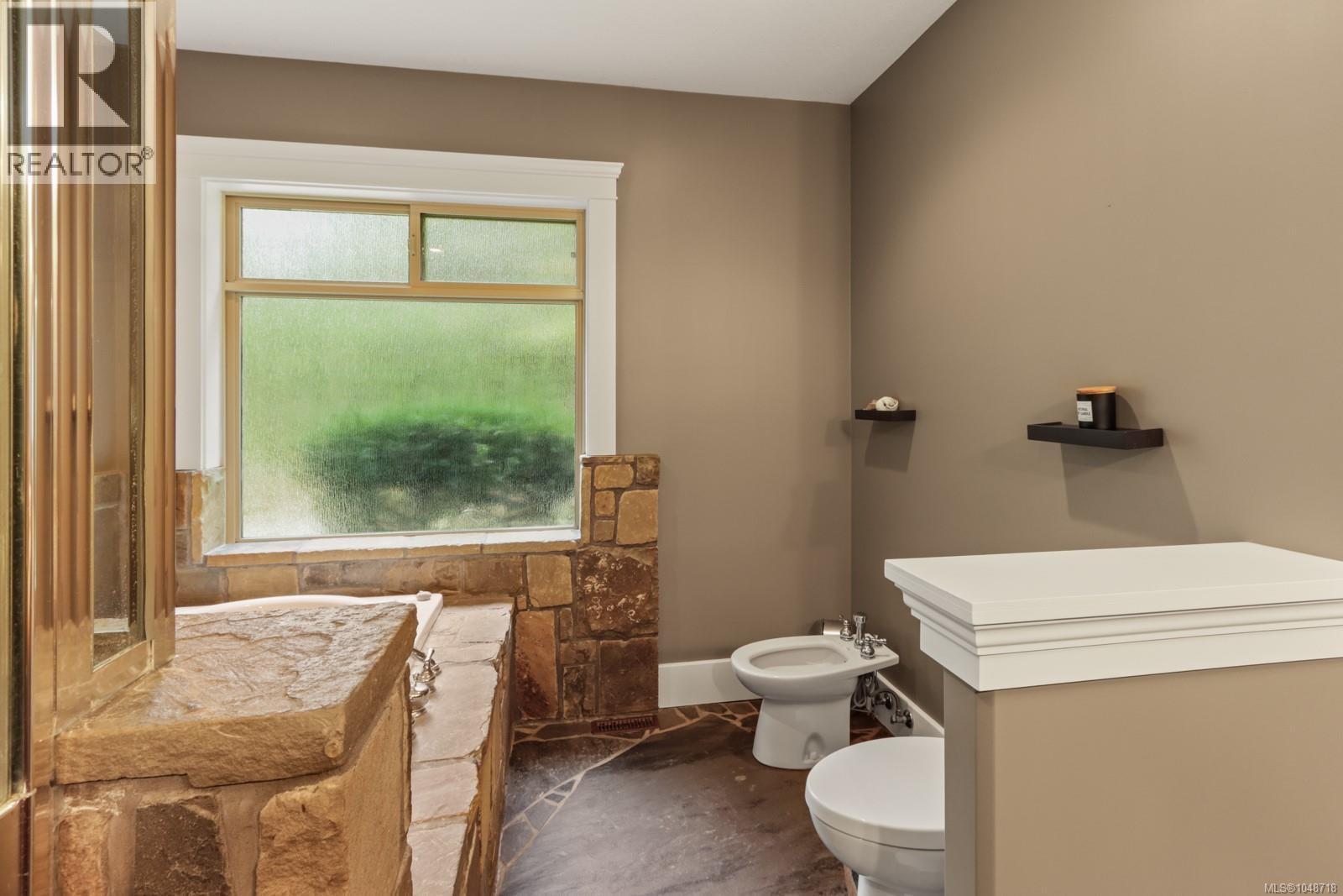 1090 Coldwater Rd Property Photo 46