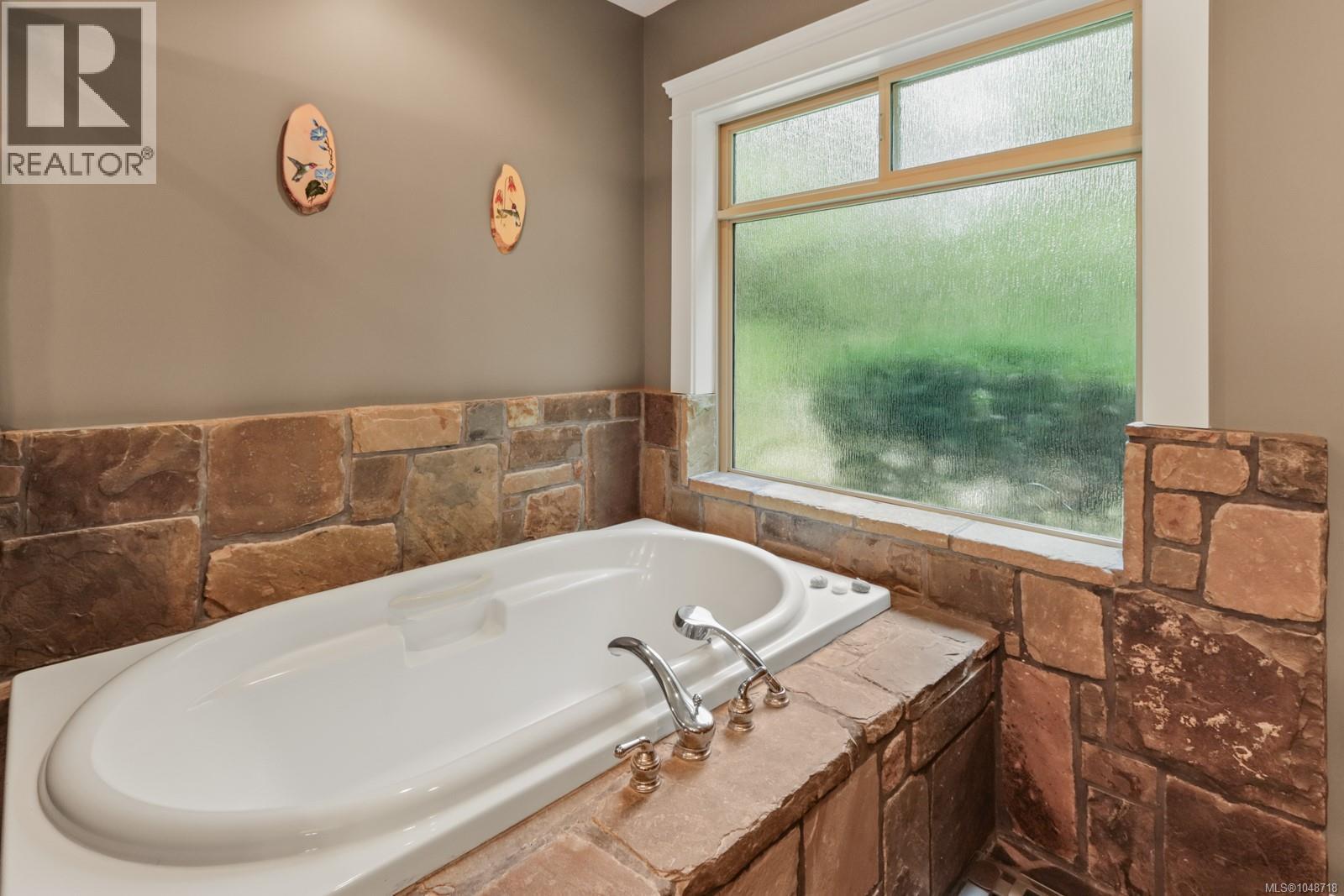 1090 Coldwater Rd Property Photo 48