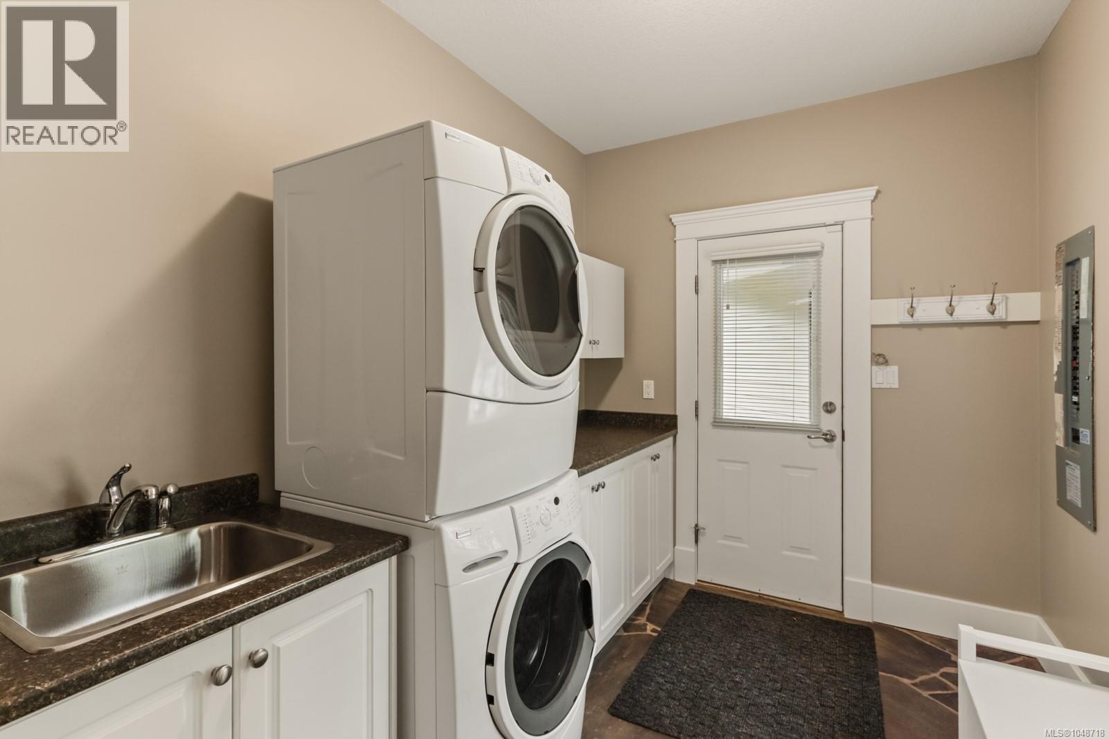 1090 Coldwater Rd Property Photo 58
