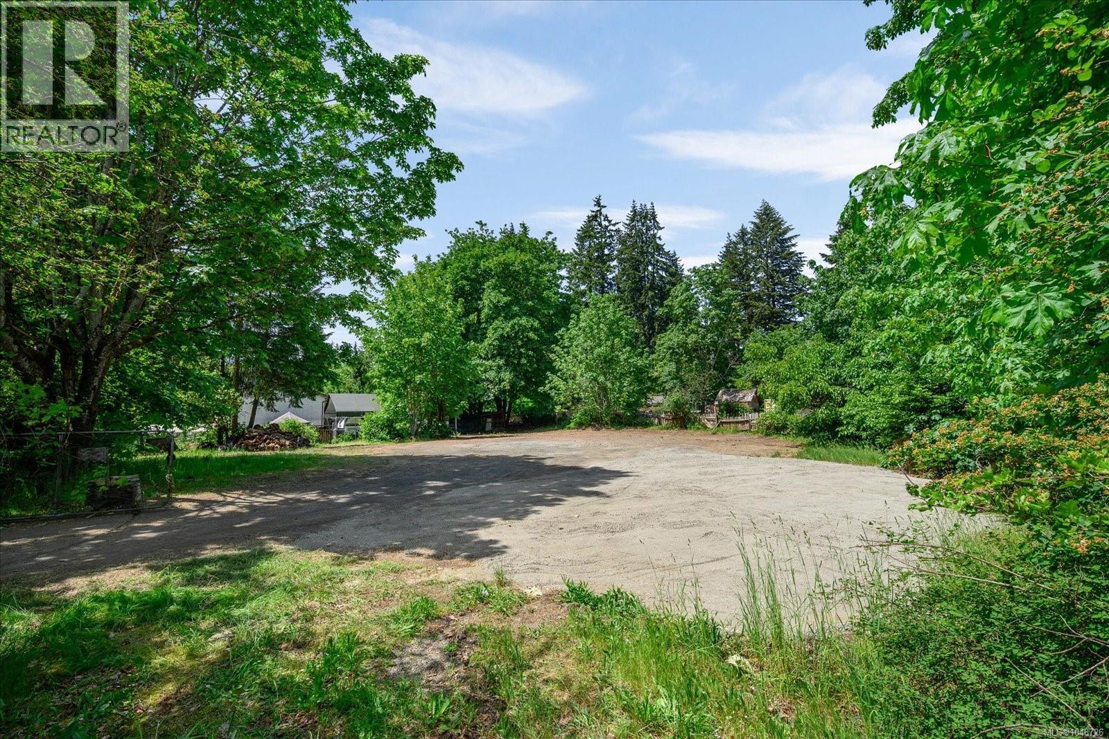 1962 Burchell Rd Property Photo 3