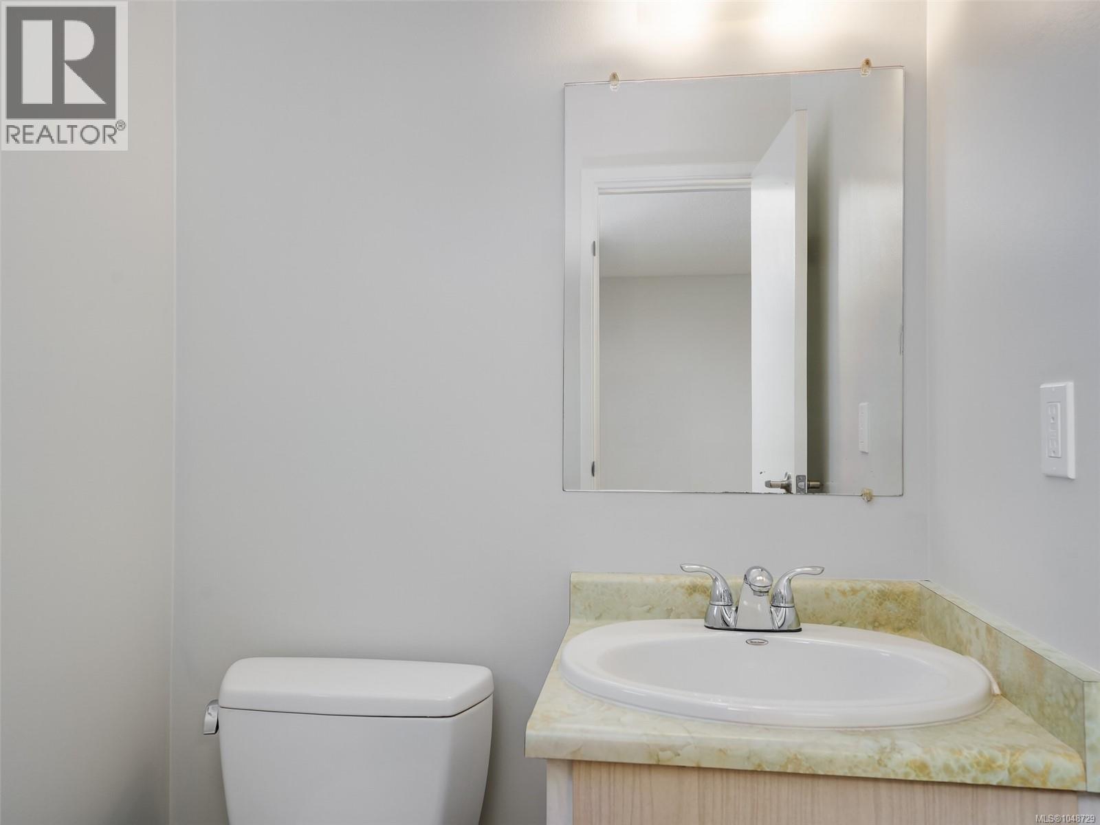 4468 Fairmont Pl Property Photo 16