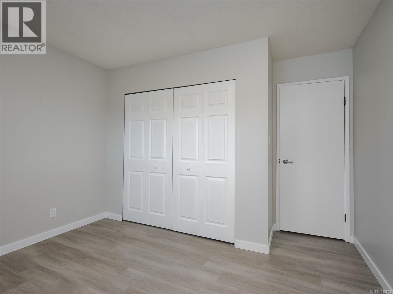 4468 Fairmont Pl Property Photo 19