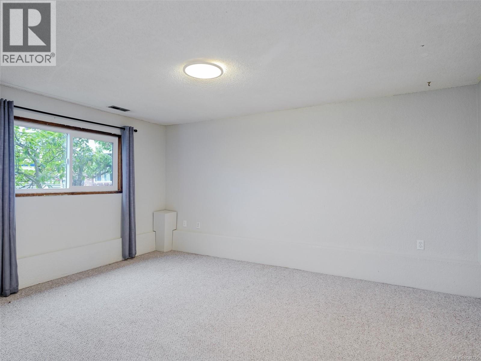 4468 Fairmont Pl Property Photo 26