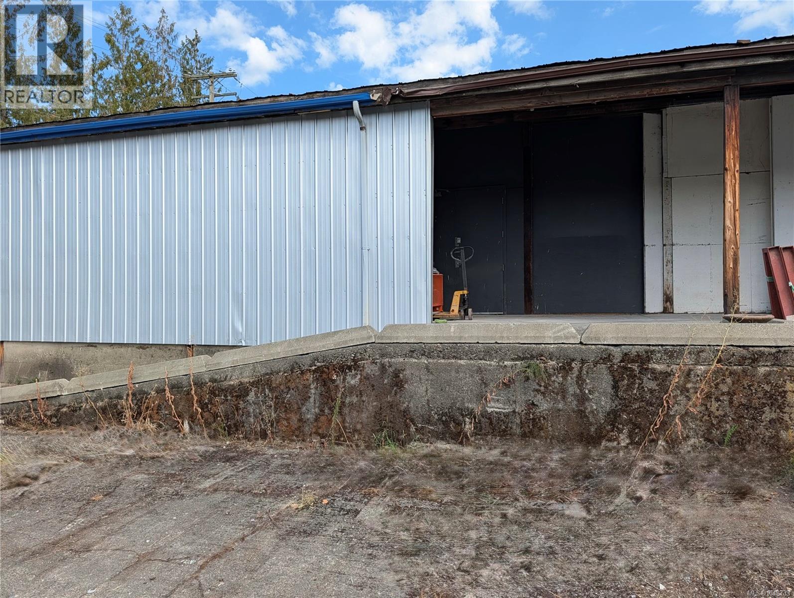 Lease 2699 Sahilton Rd Property Photo 6