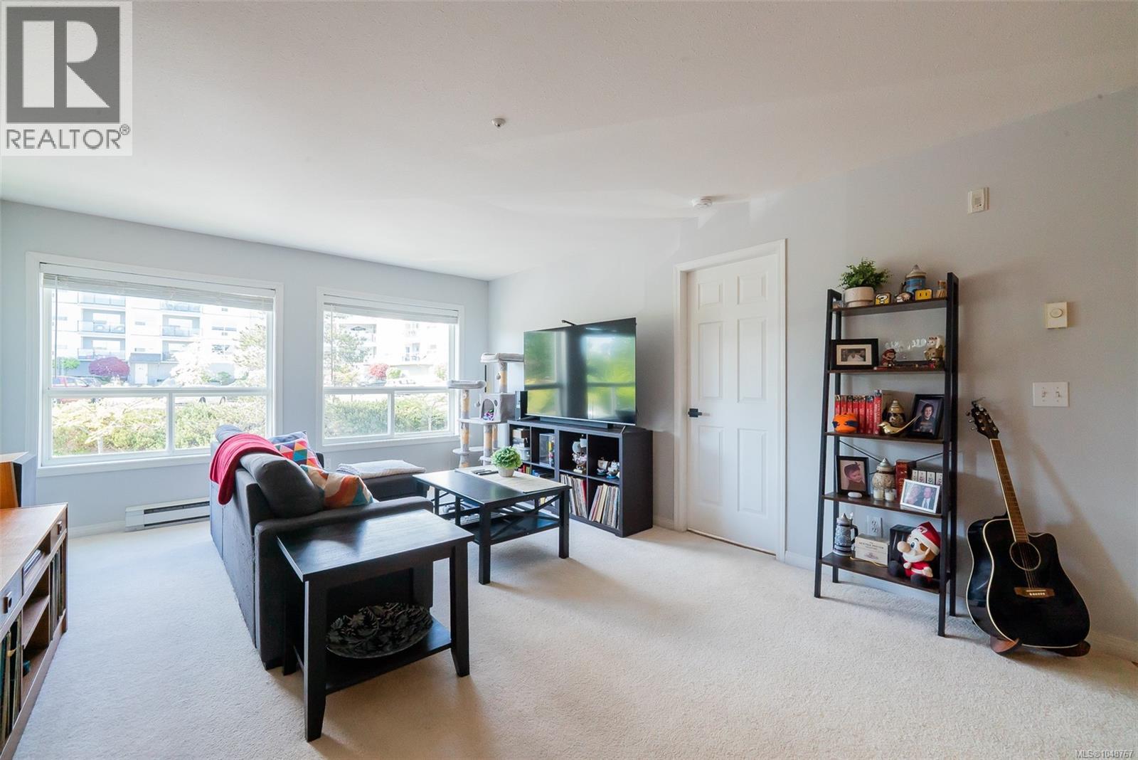 405 1631 Dufferin Cres Property Photo 10