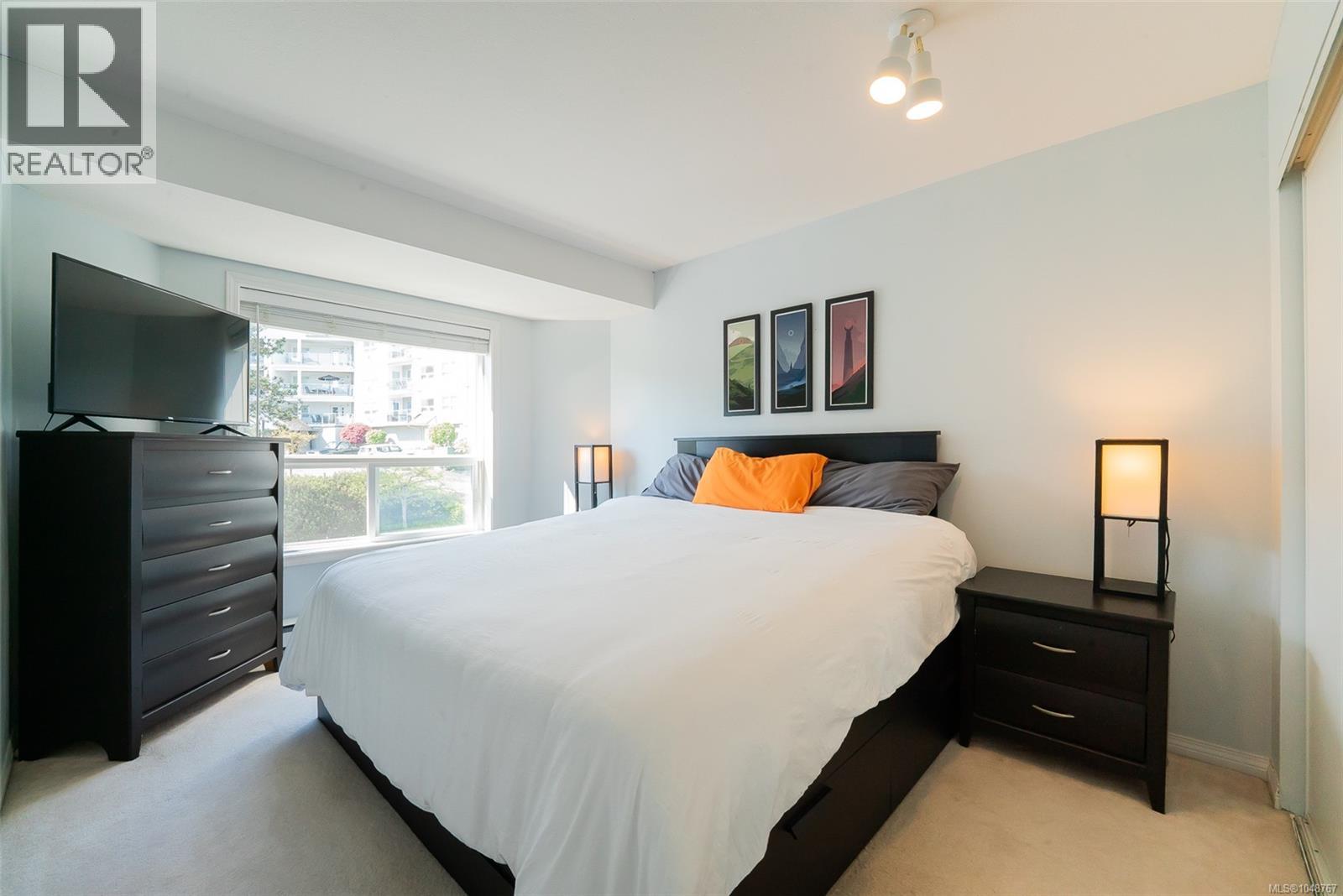 405 1631 Dufferin Cres Property Photo 13