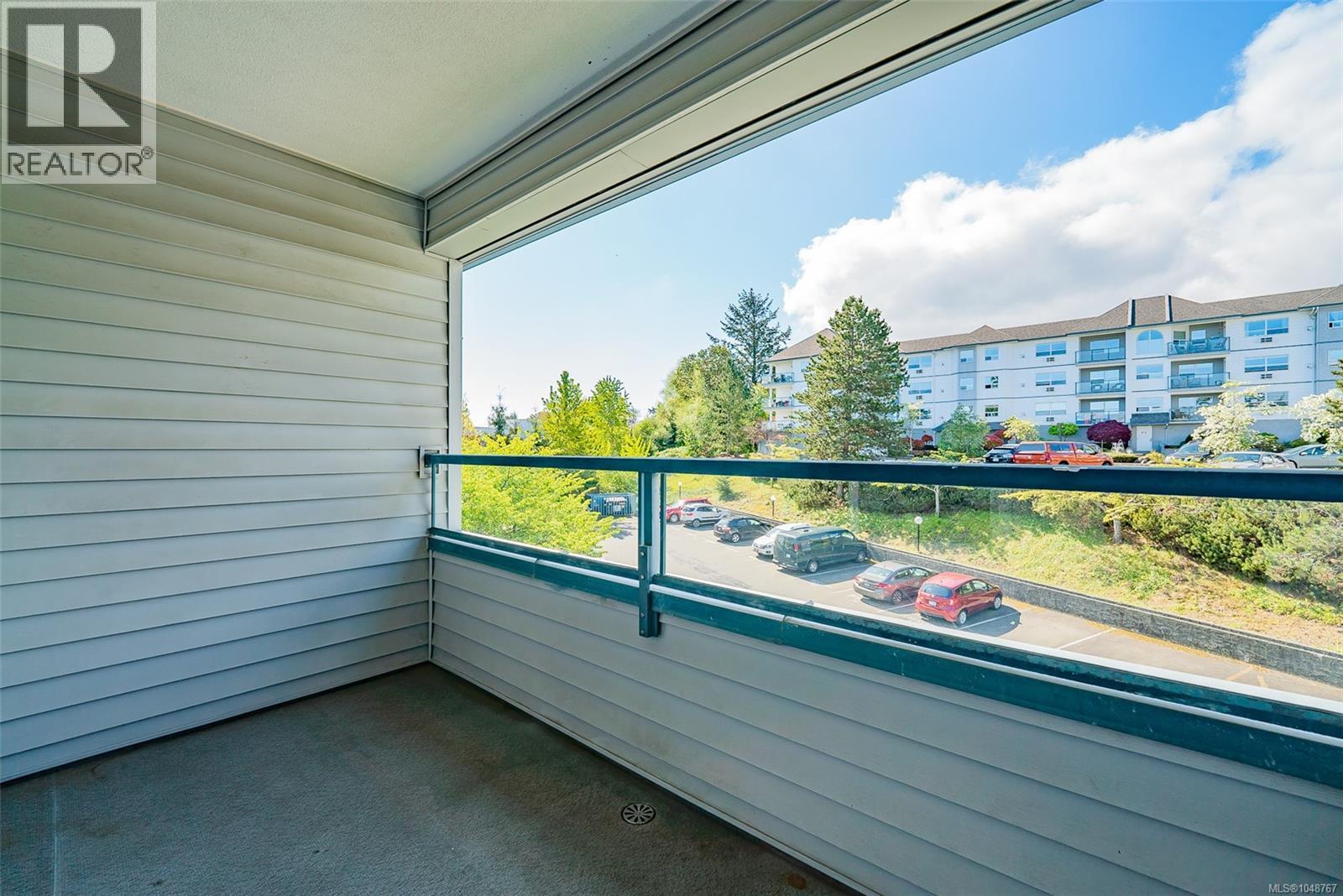 405 1631 Dufferin Cres Property Photo 19