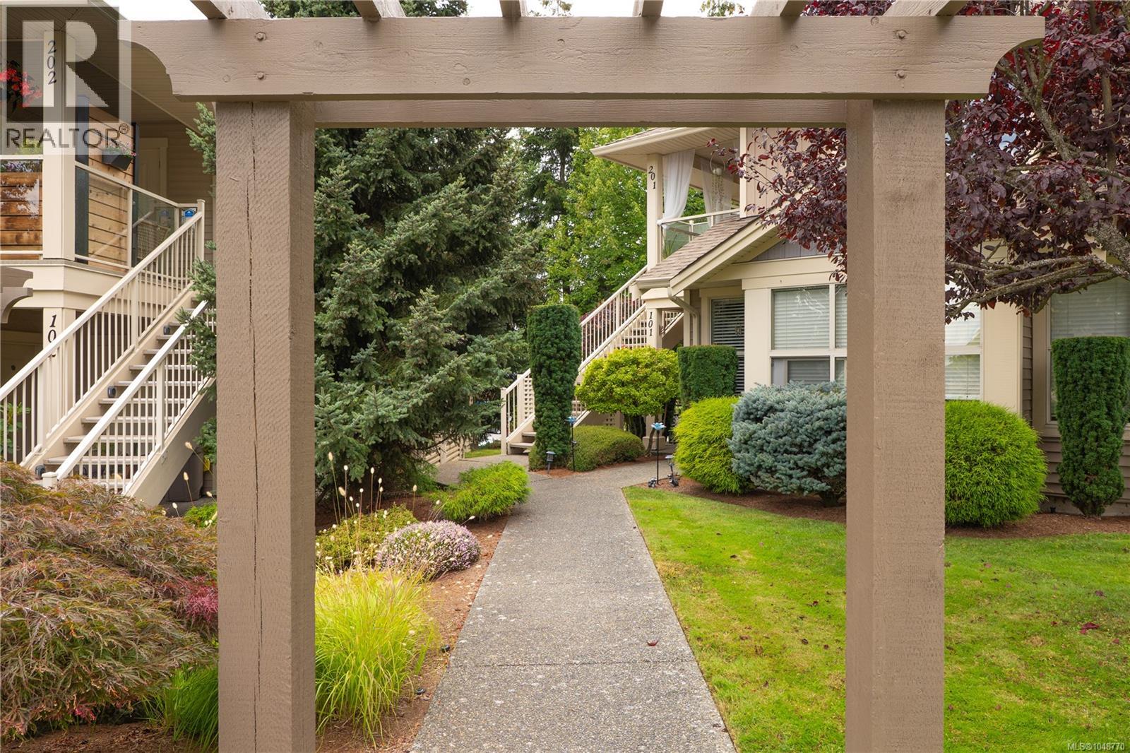 201 5965 Kaden Pl Property Photo 3