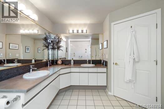 108 6880 Wallace Dr Property Photo 24