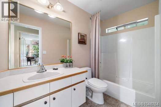 108 6880 Wallace Dr Property Photo 27