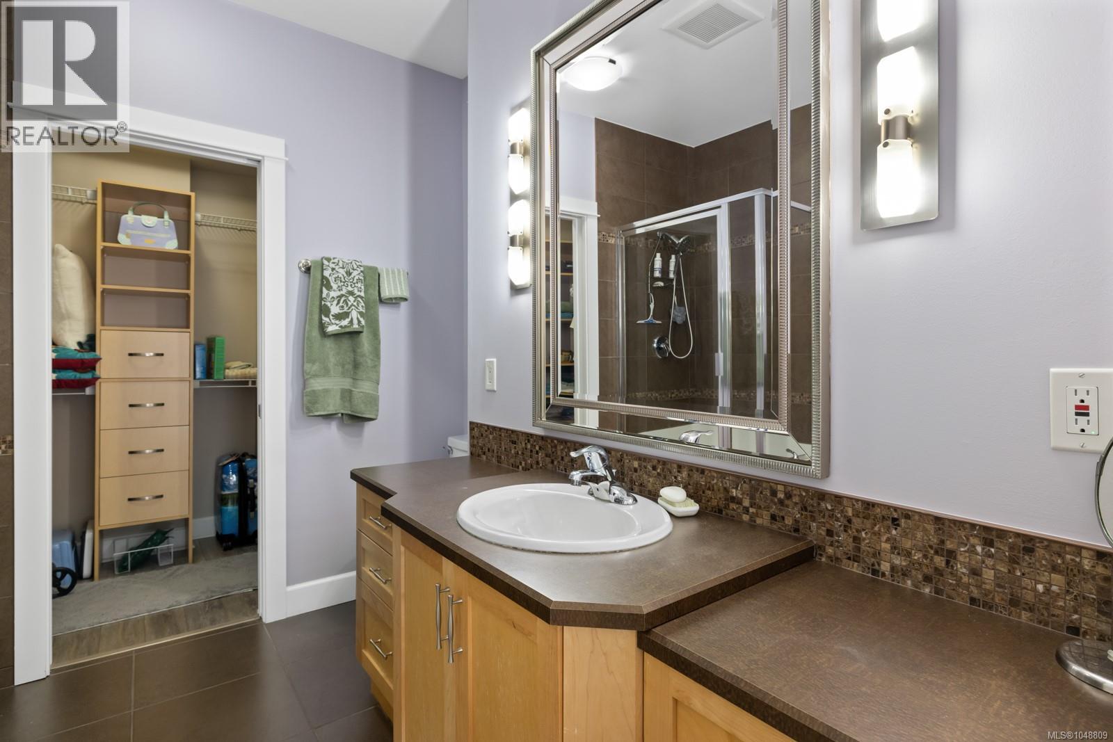 106 3210 Jacklin Rd Property Photo 24