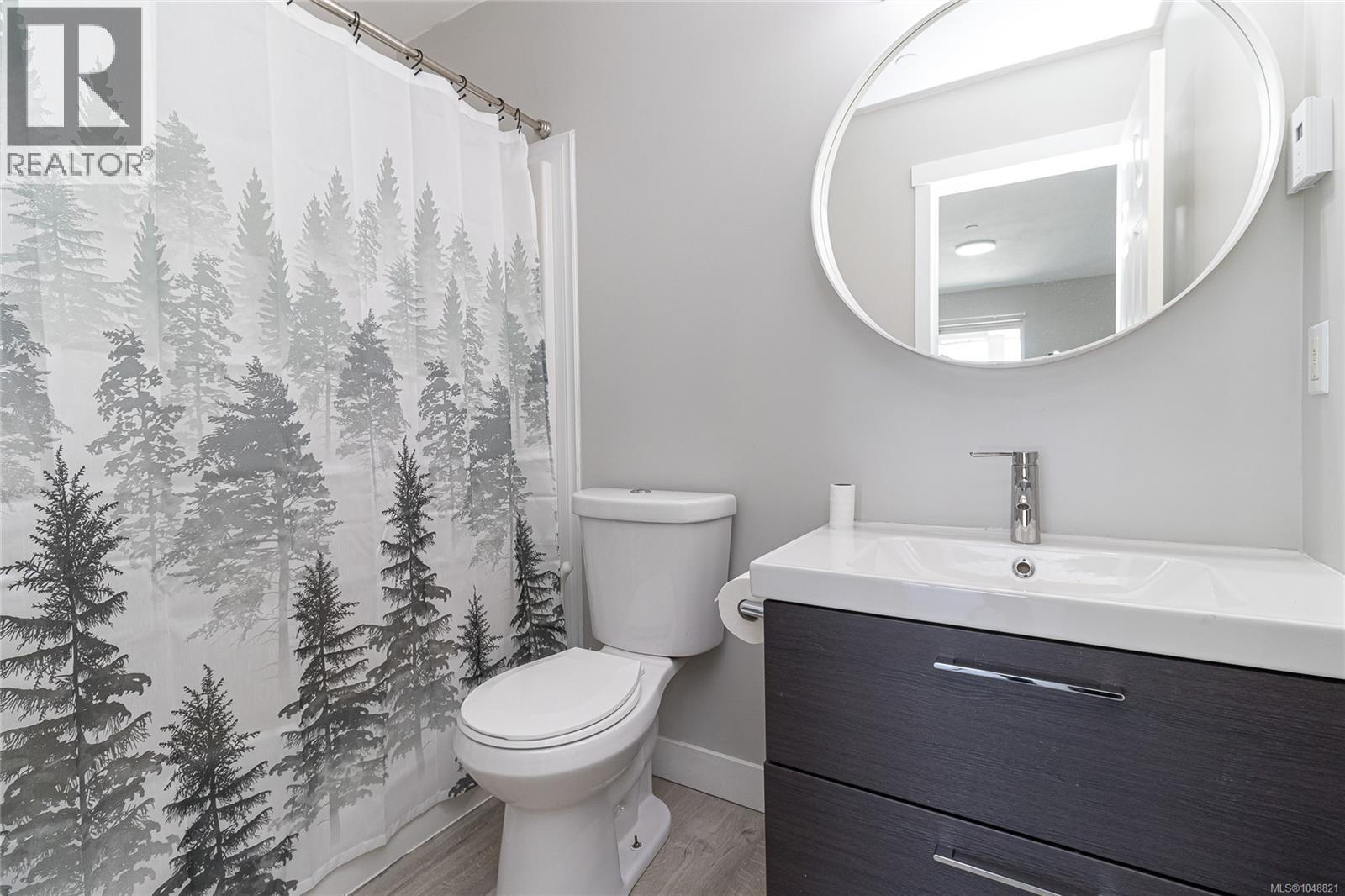 401 893 Hockley Ave Property Photo 17