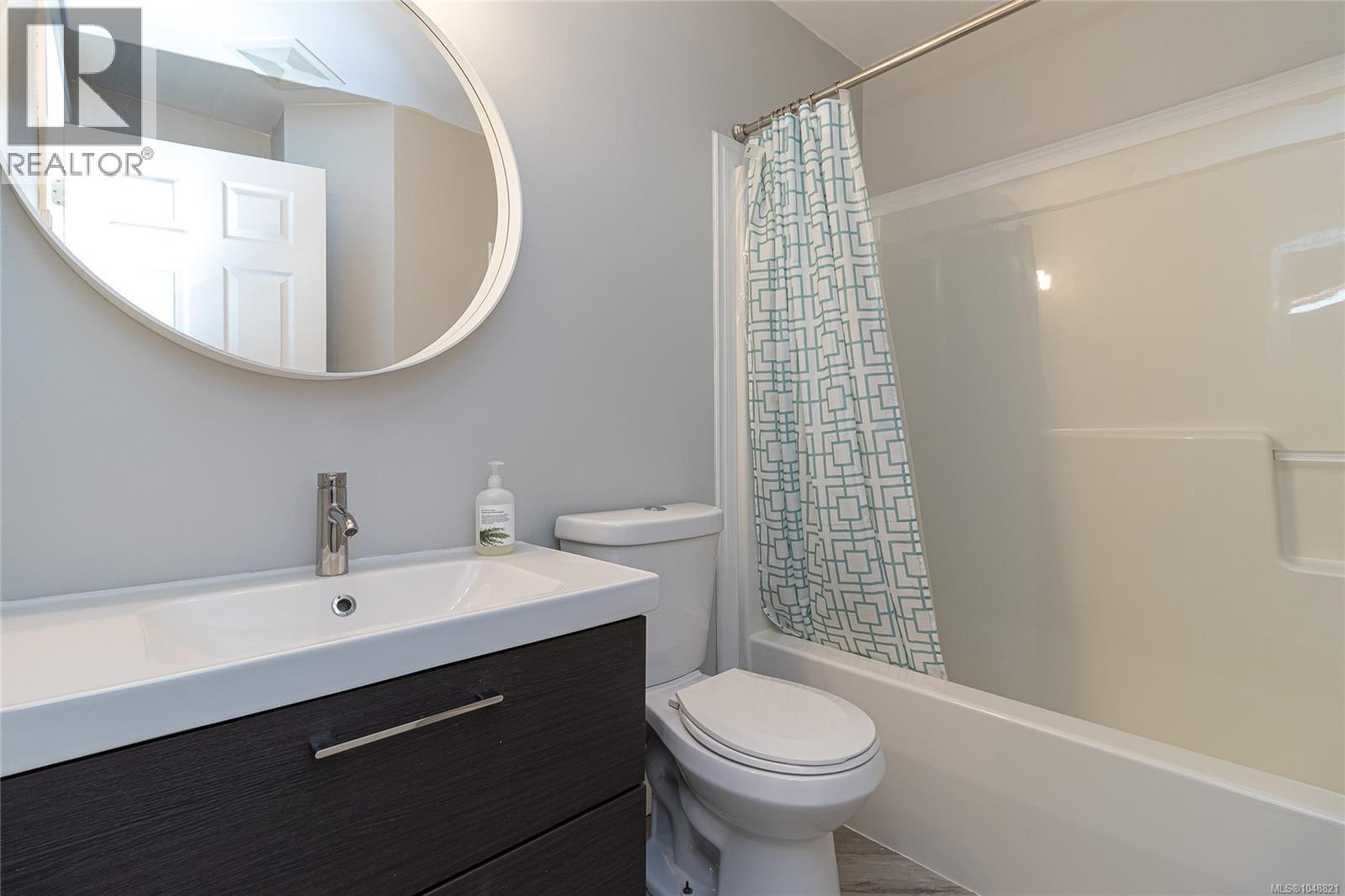401 893 Hockley Ave Property Photo 22