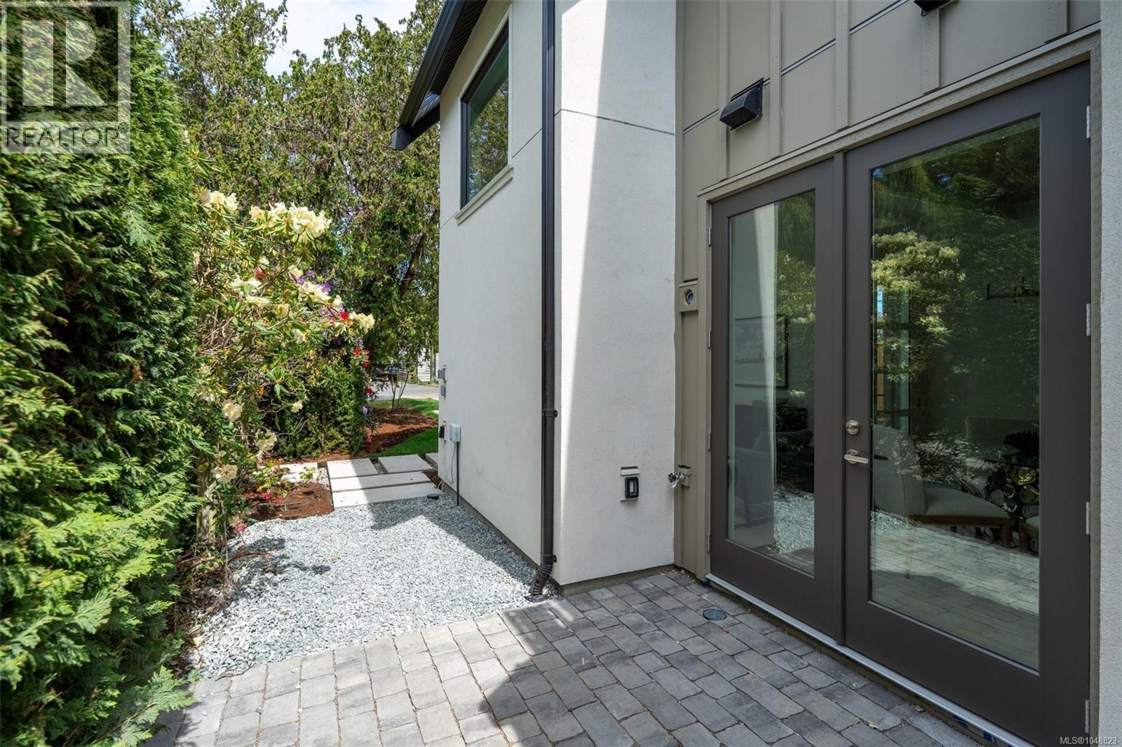 1 2456 Tod Rd Property Photo 16