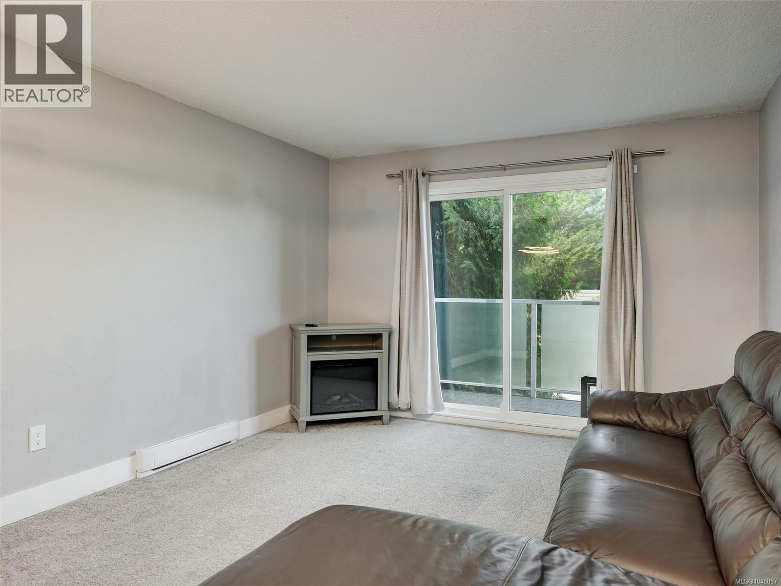 301 3252 Glasgow Ave Property Photo 2