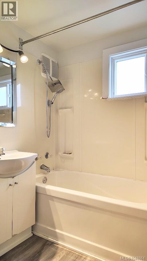 2884 Anderson Ave Property Photo 11