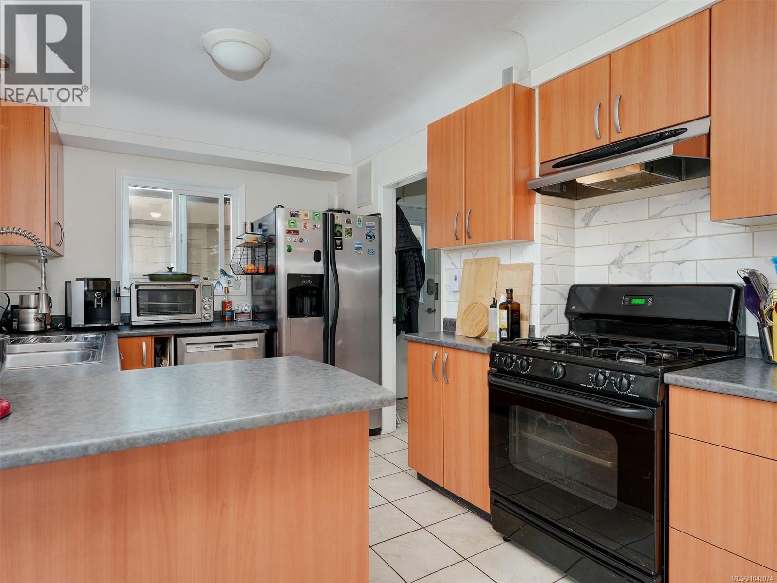 2119 Bakerview Pl Property Photo 8