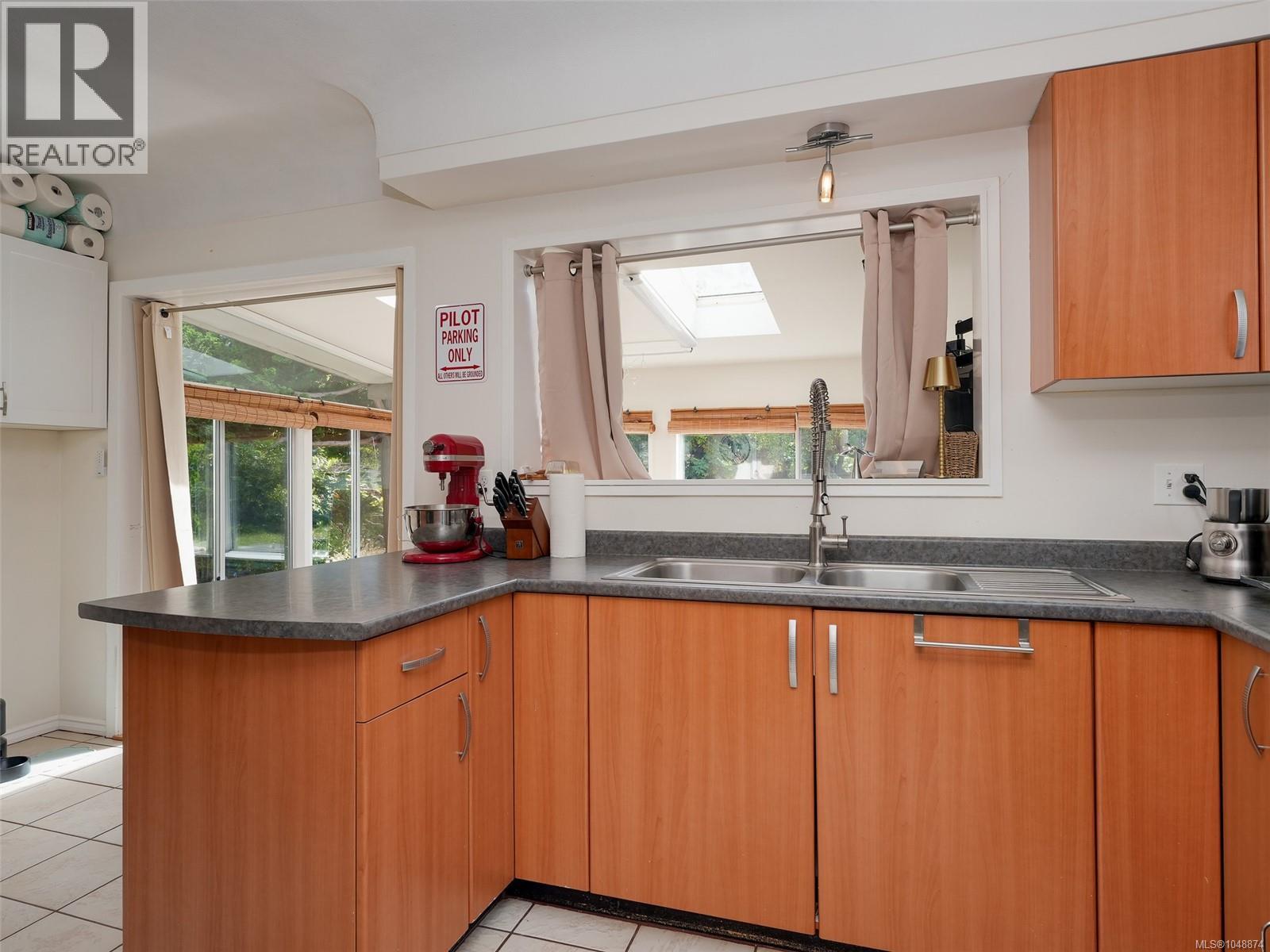 2119 Bakerview Pl Property Photo 9