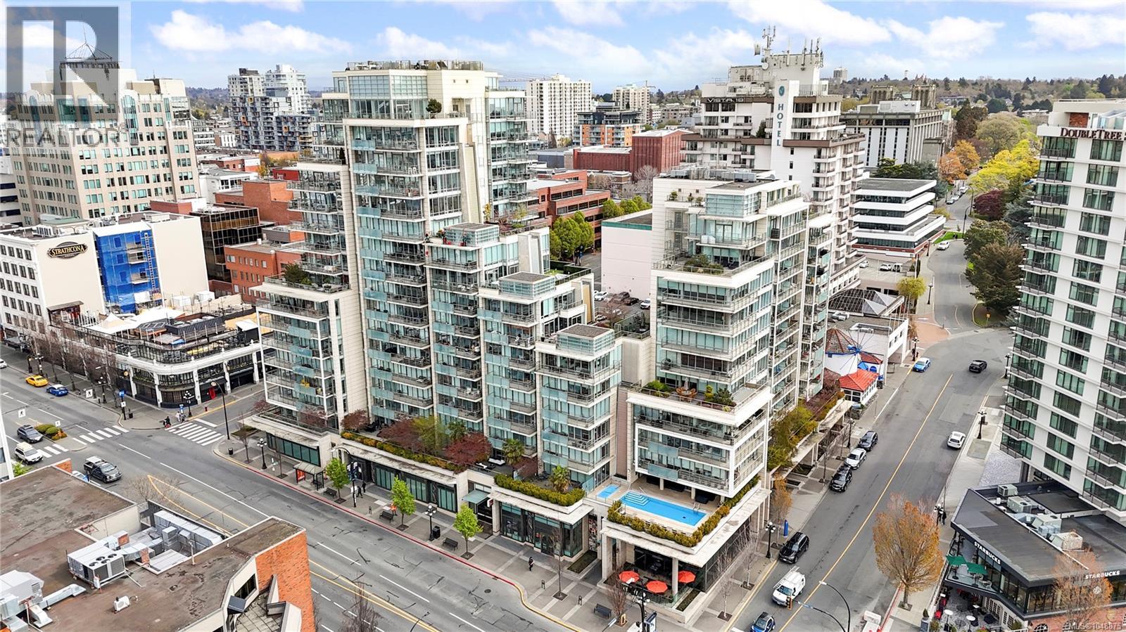 1506 707 Courtney St Property Photo 1