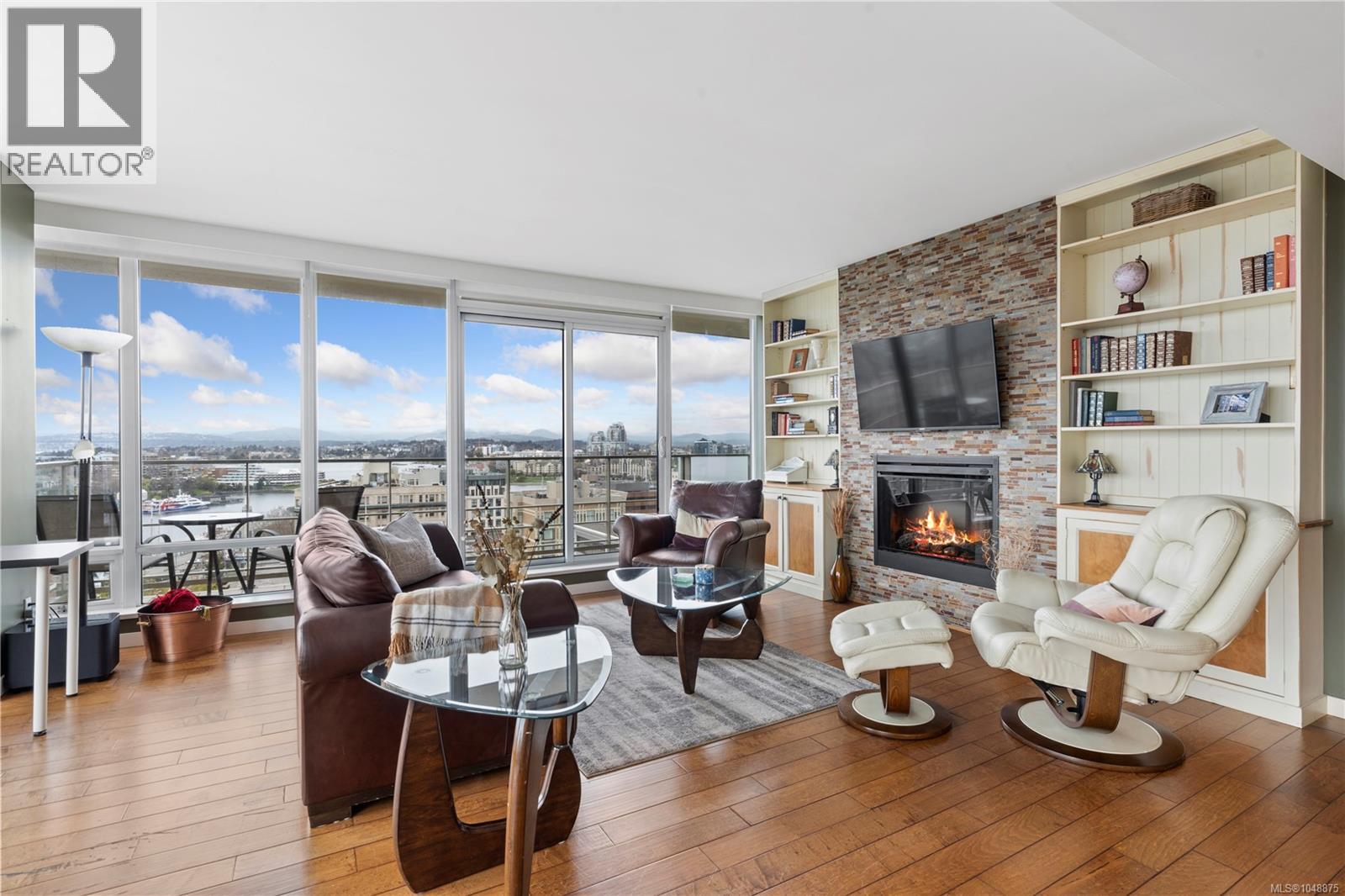 1506 707 Courtney St Property Photo 3