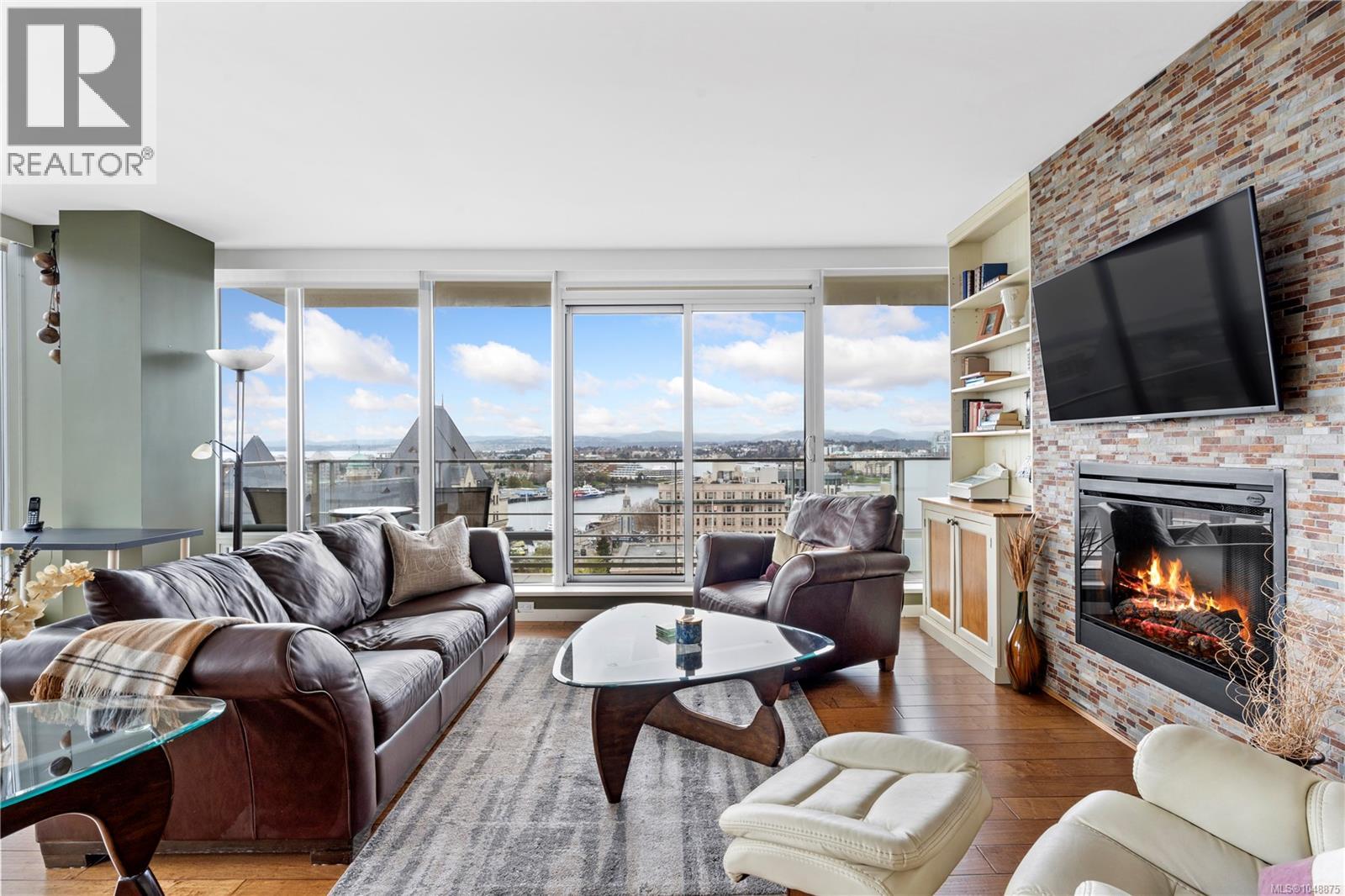 1506 707 Courtney St Property Photo 5