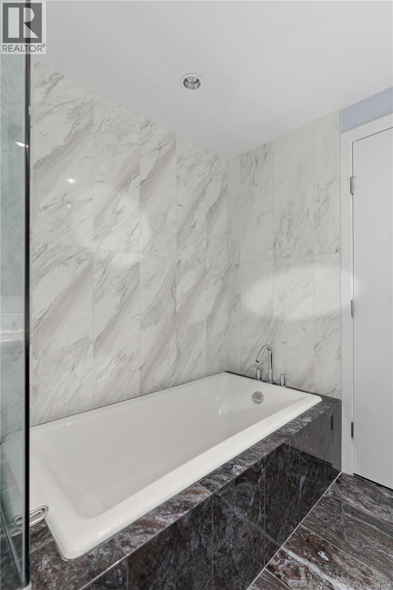 1506 707 Courtney St Property Photo 19