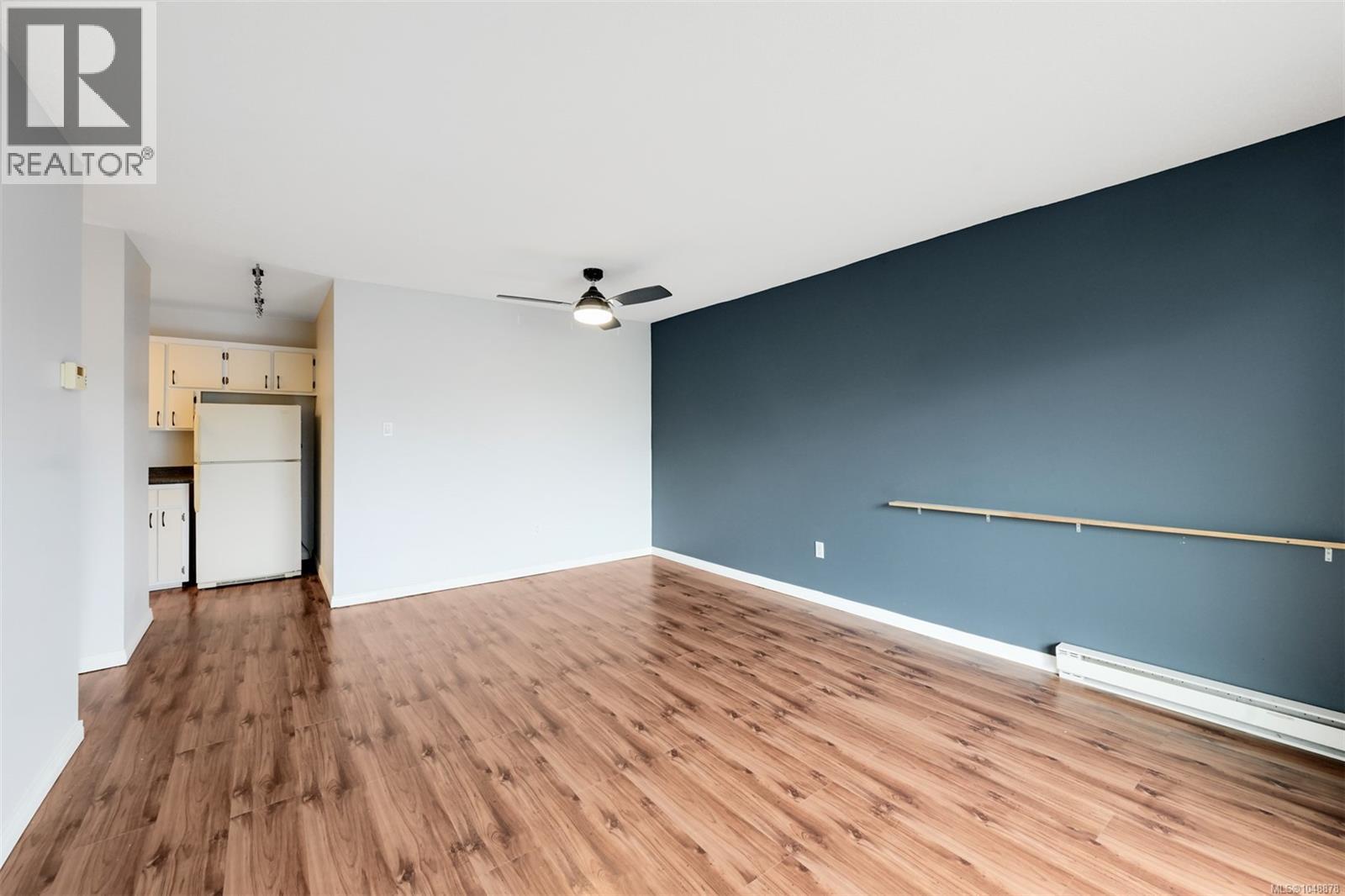 403 859 Carrie St Property Photo 9