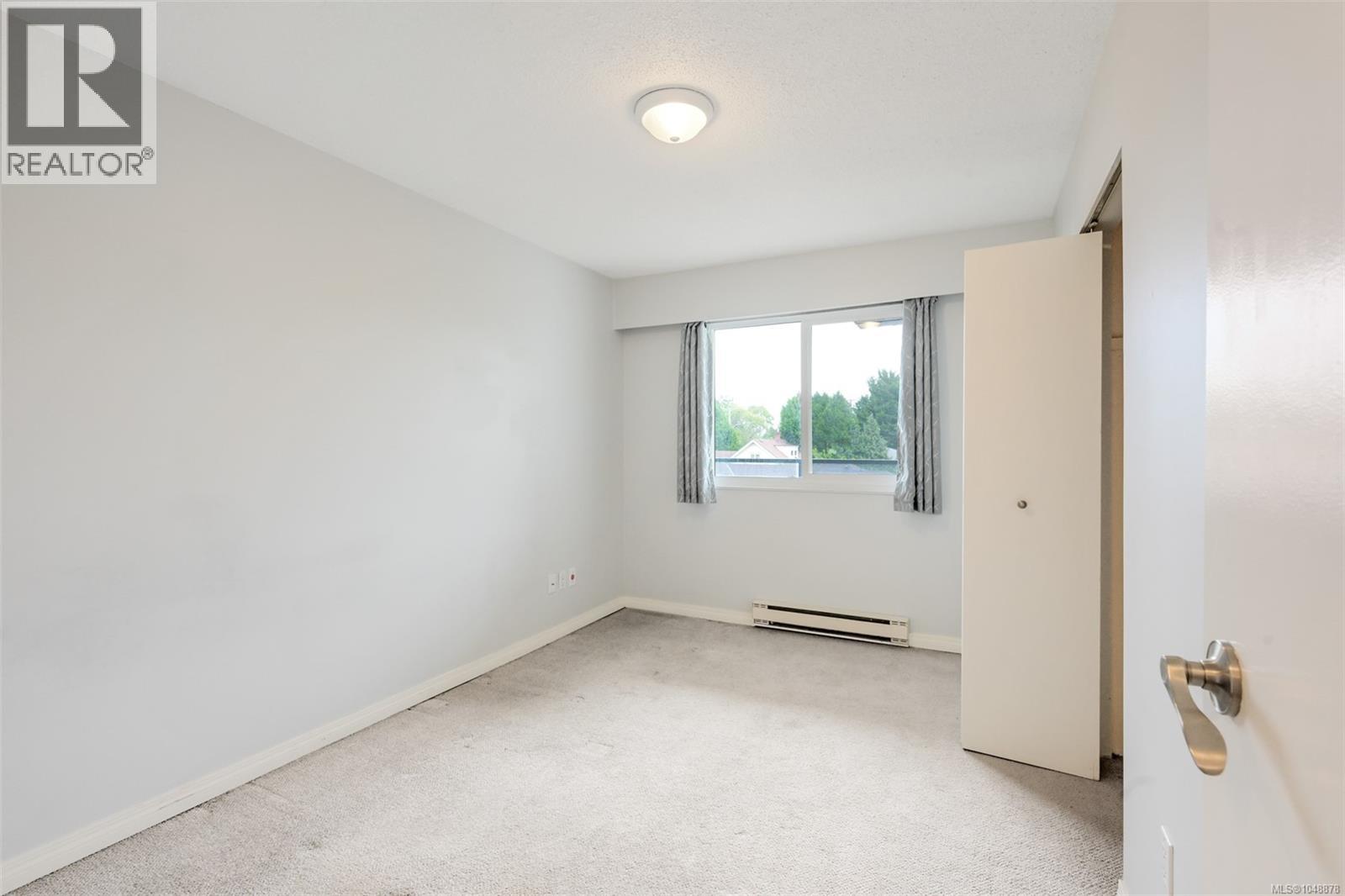 403 859 Carrie St Property Photo 24