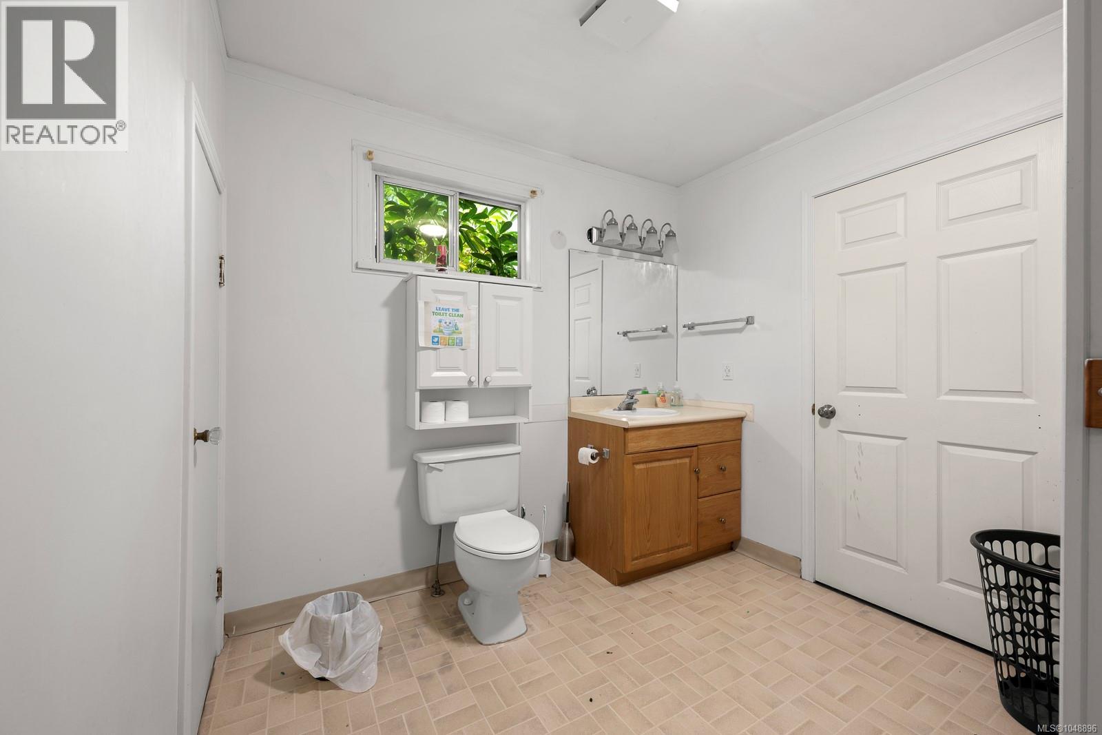719 / 721 8th St Property Photo 19