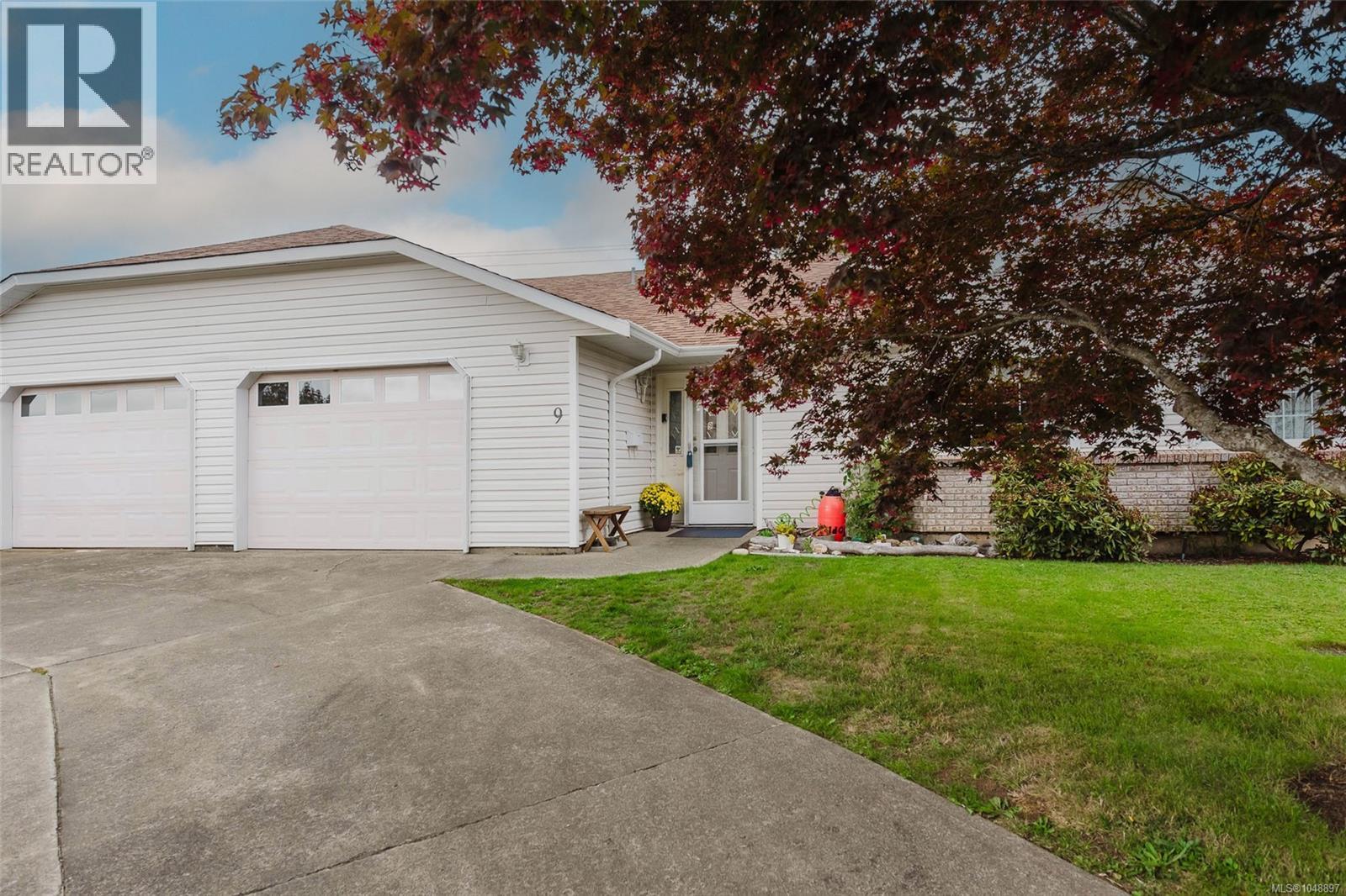 9 1351 Tunner Dr Property Photo 1